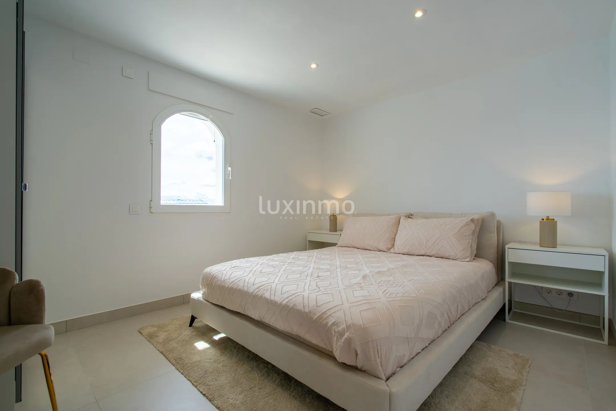 Villa with spectacular sea views for rent in Altea Hills — photo 24