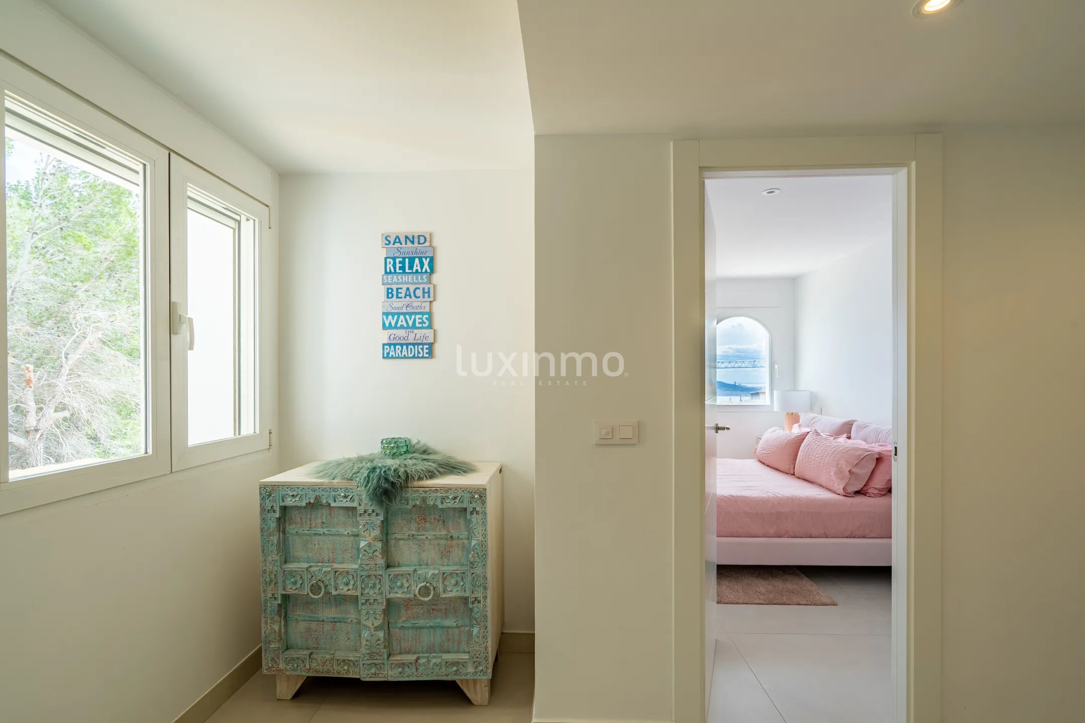 Villa with spectacular sea views for rent in Altea Hills — photo 17