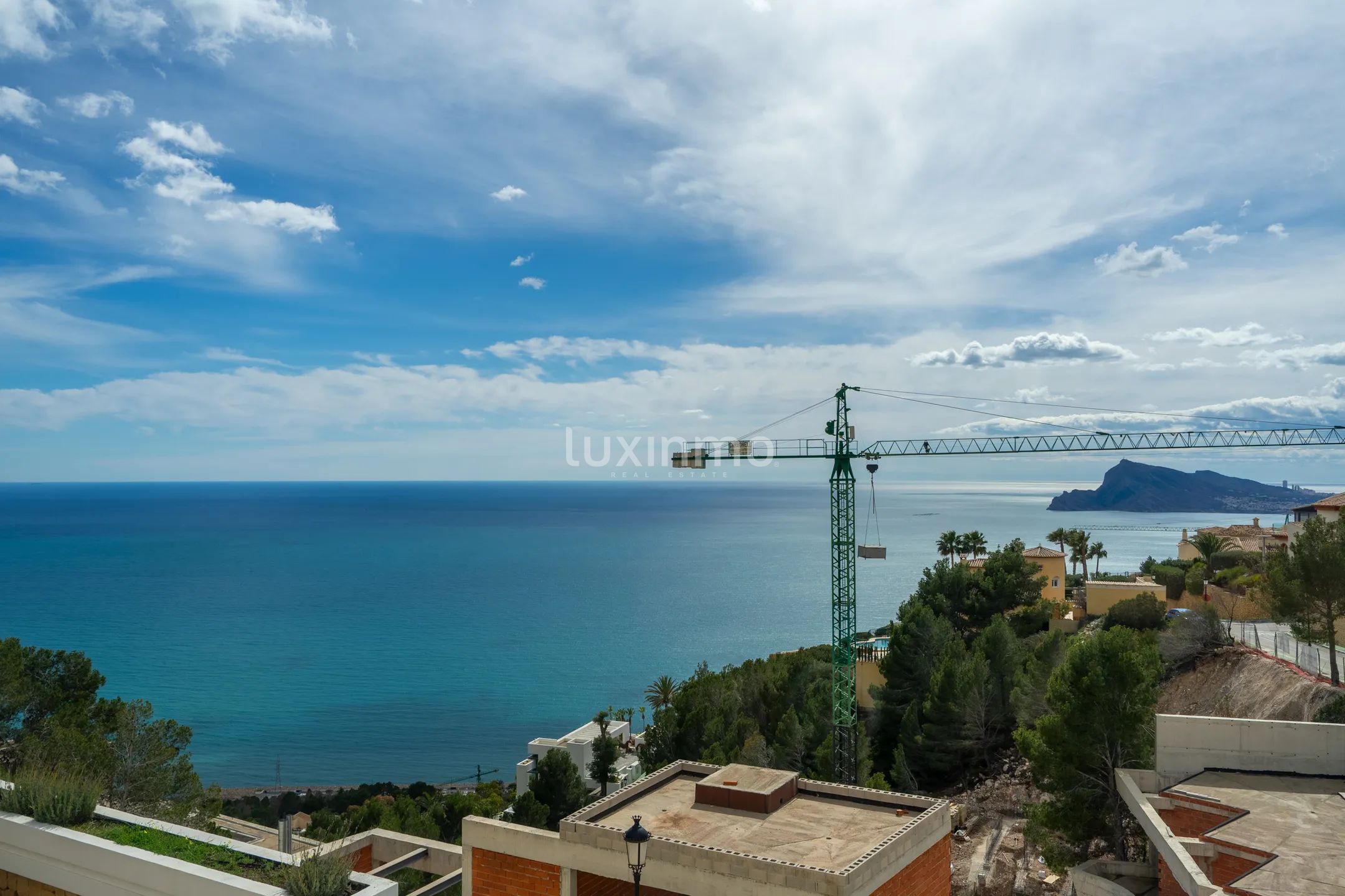Villa with spectacular sea views for rent in Altea Hills — photo 45