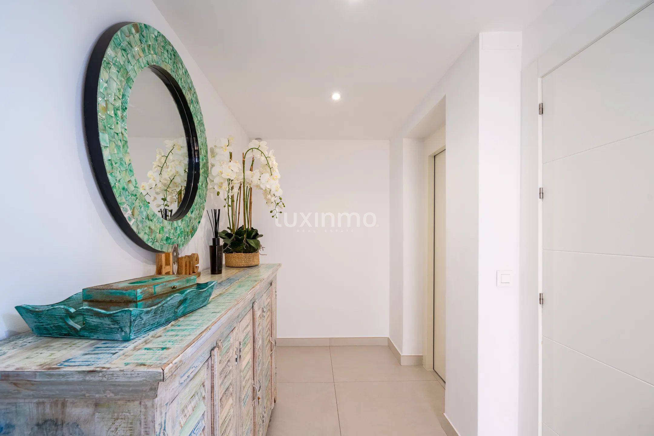 Villa with spectacular sea views for rent in Altea Hills — photo 37