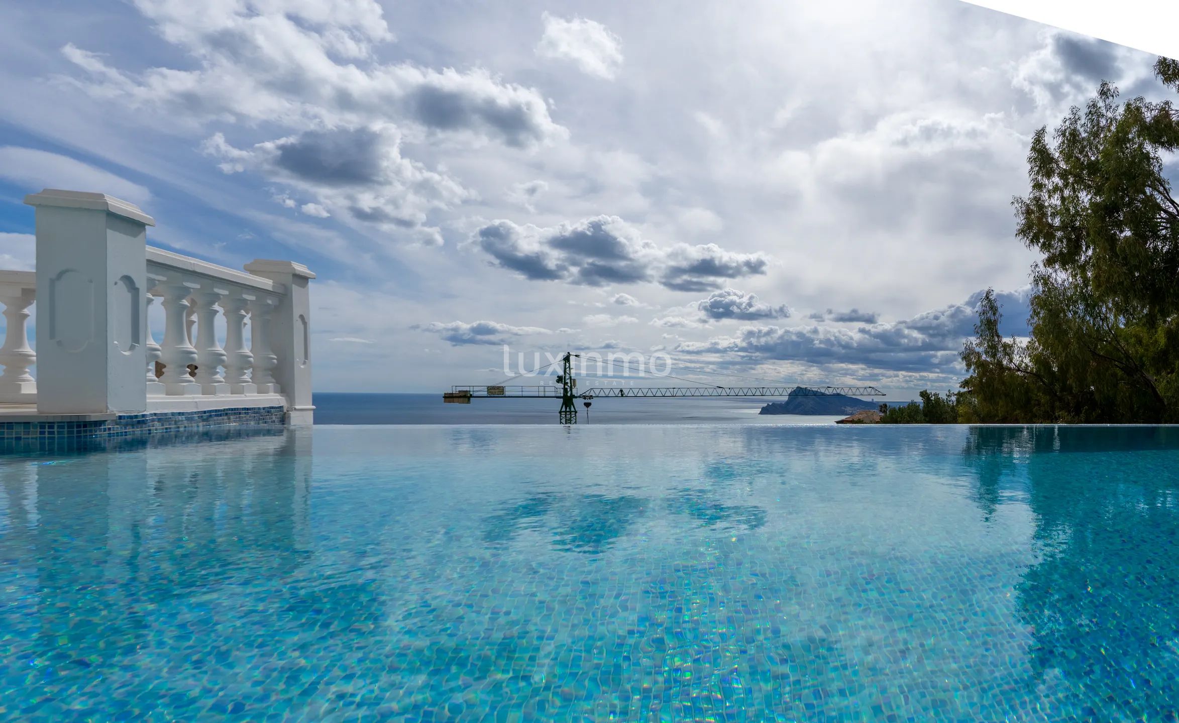 Villa mit spektakulärem Meerblick in Altea Hills zu vermieten — photo 3