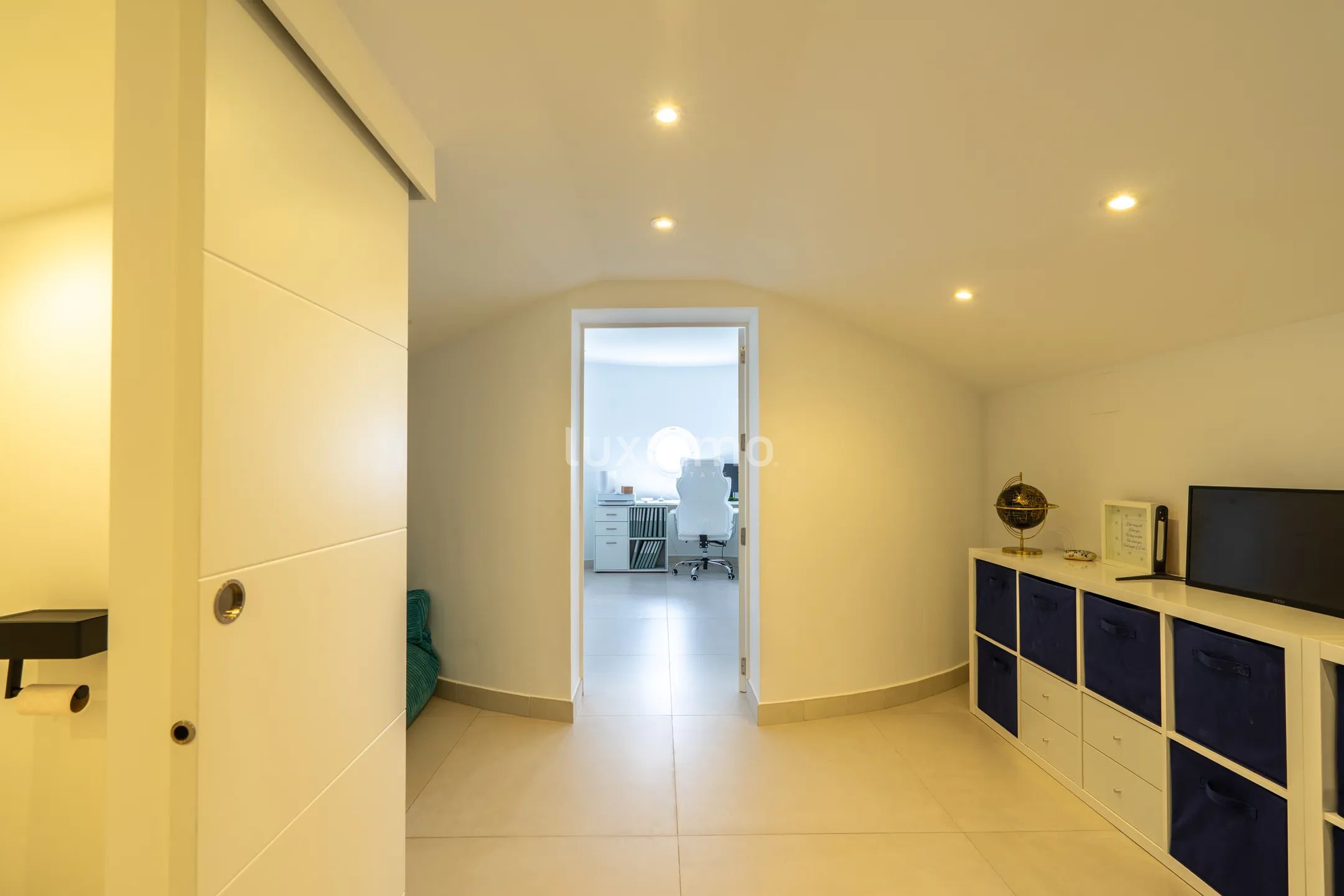 Villa with spectacular sea views for rent in Altea Hills — photo 30