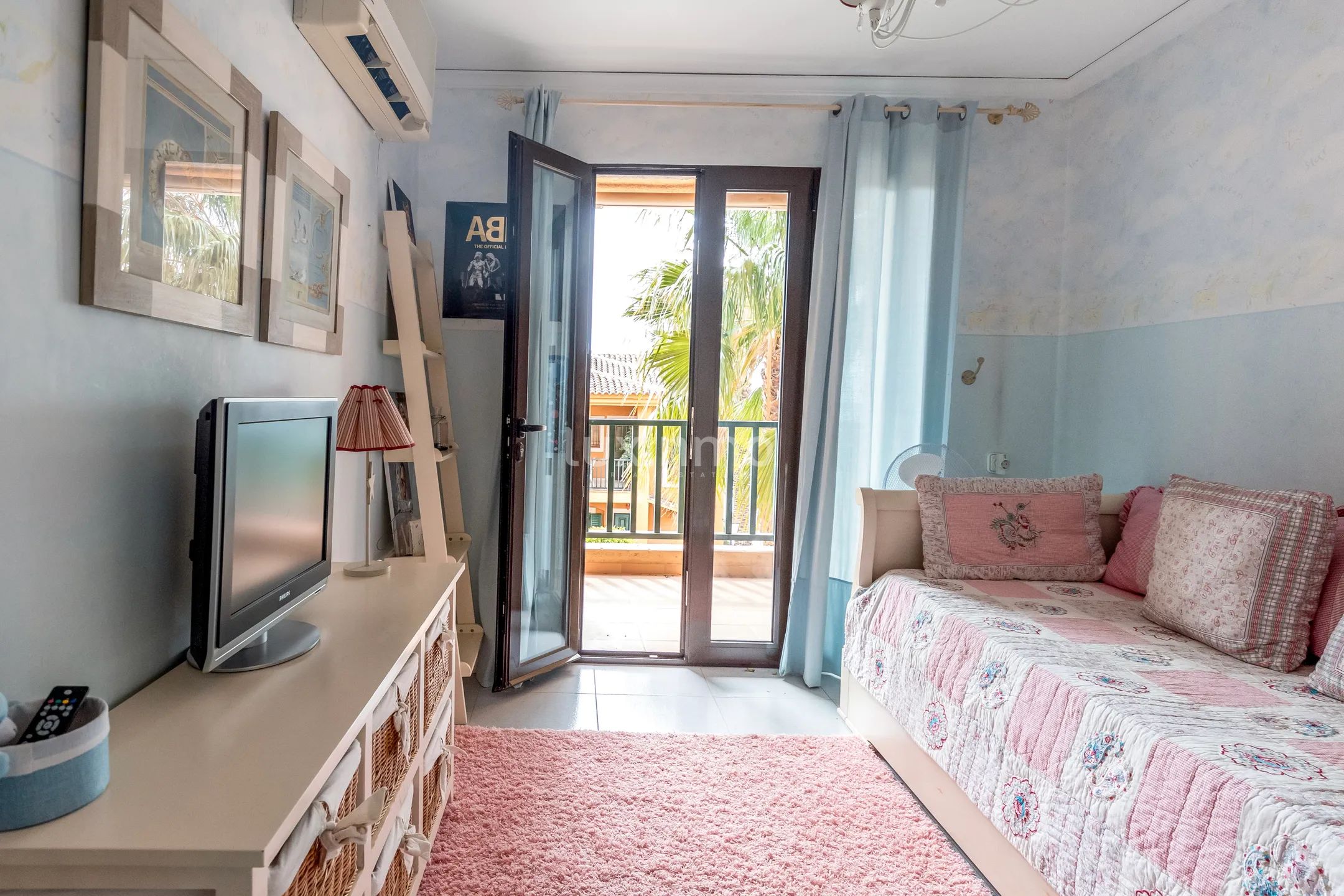 Fantastyczny Duplex z widokiem na morze w Mascarat — photo 9