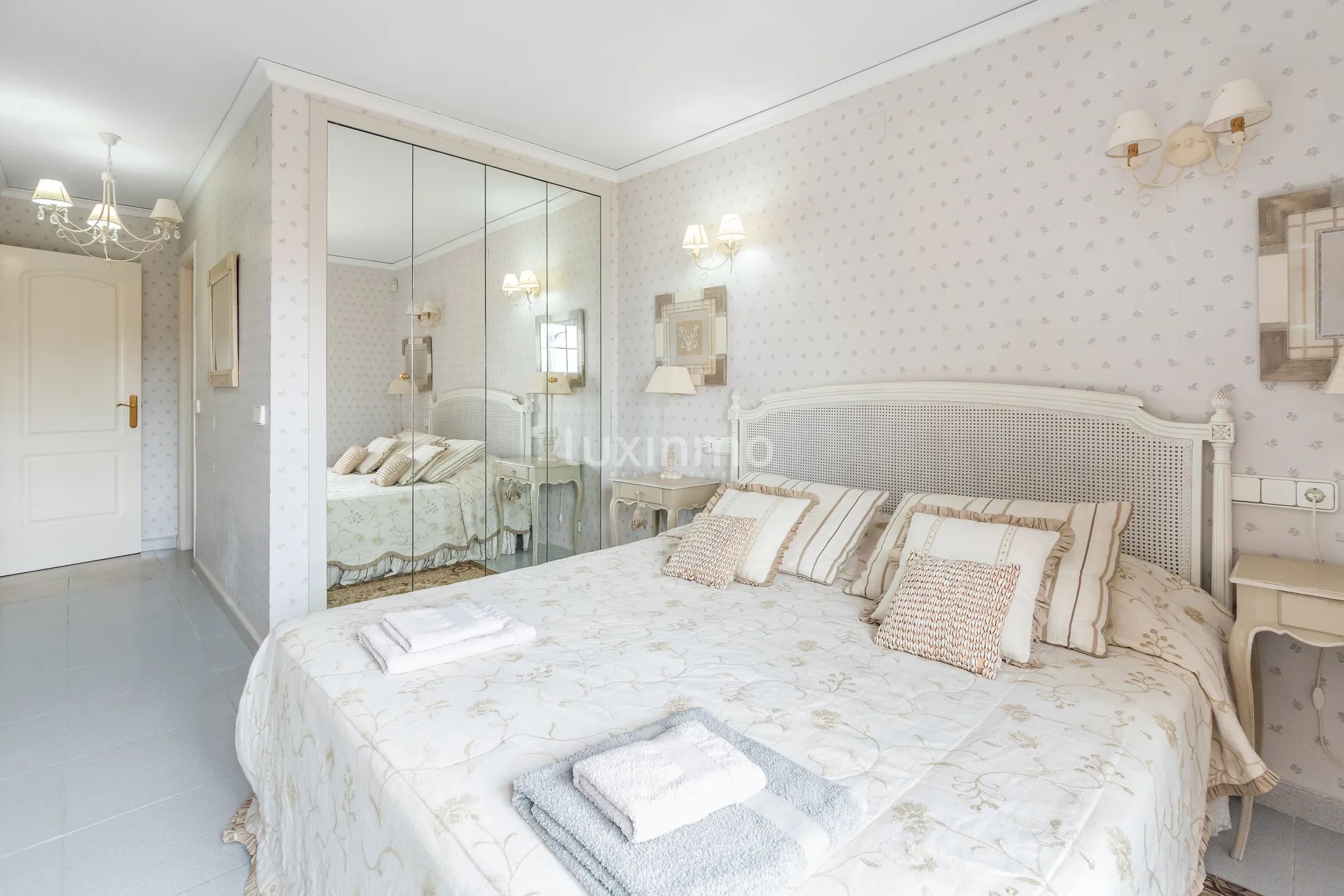 Fantastyczny Duplex z widokiem na morze w Mascarat — photo 8