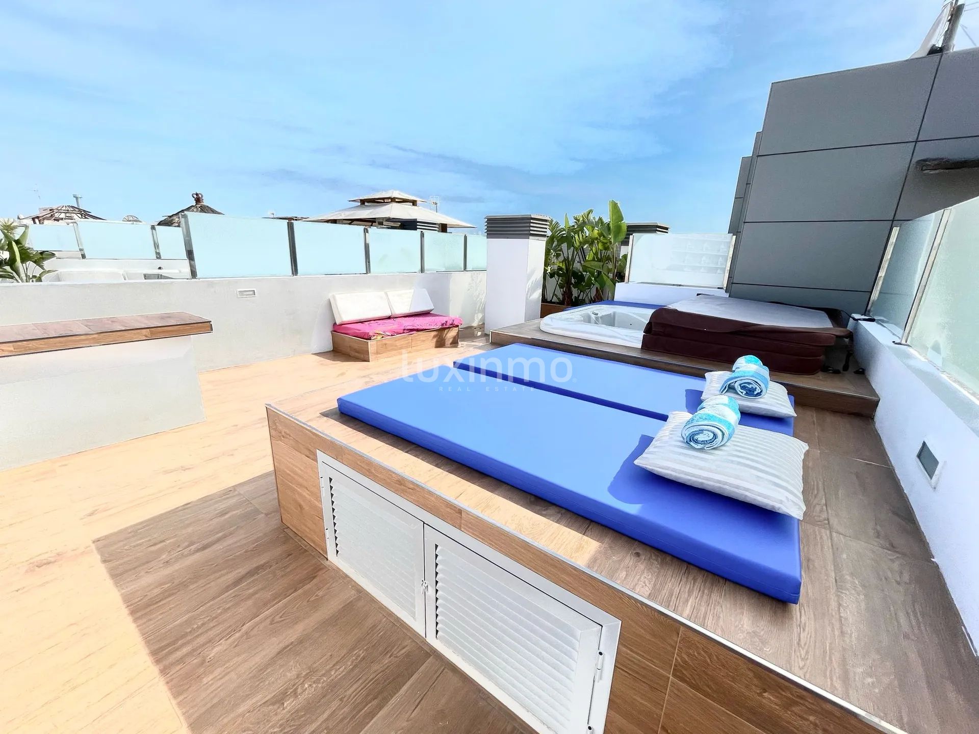 Роскошный пентхаус на первой линии в здании Royal Beach — photo 12