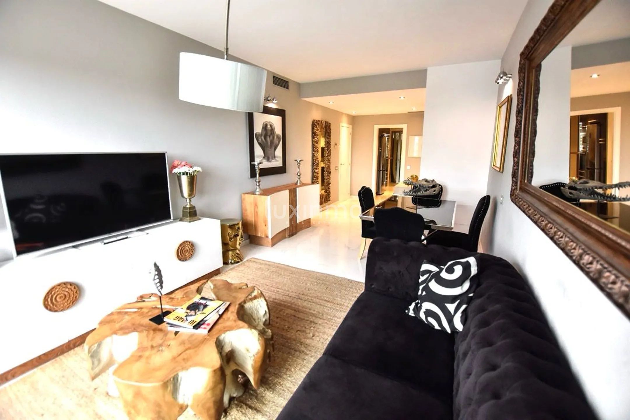 Luxurious Frontline Penthouse in Royal Beach Building — photo 14