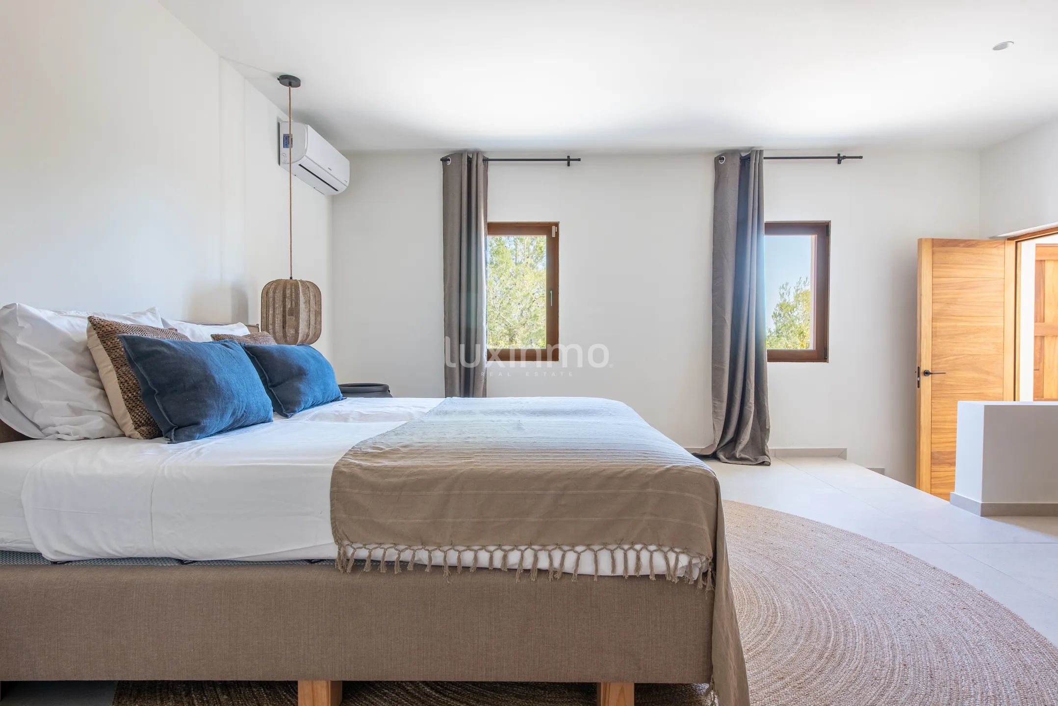 Stunning  Mediterranean  House with Sea & Mountain Views in Sant Agustí — photo 14