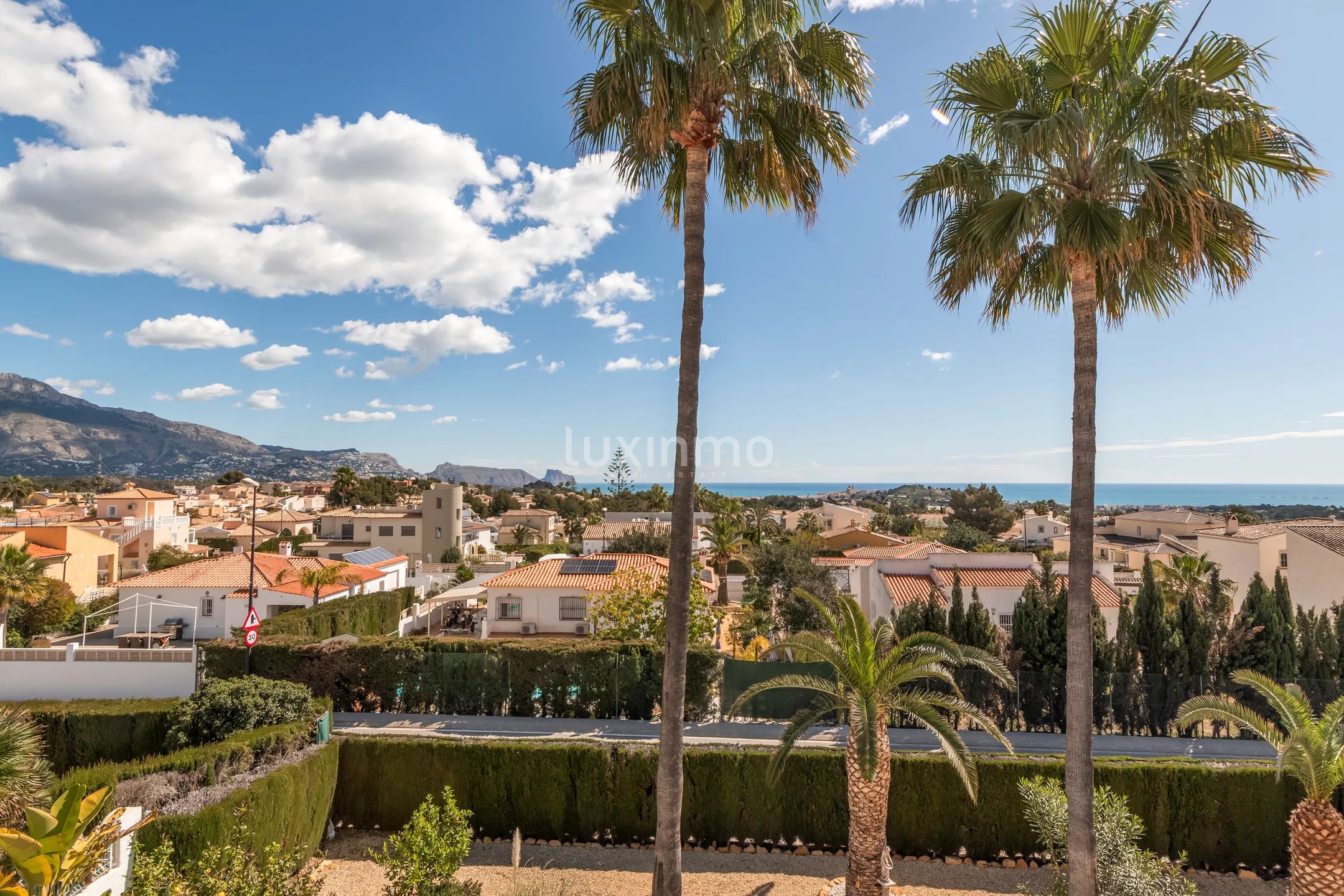 Impresionante villa con vistas al mar y montaña La Nucia — photo 6