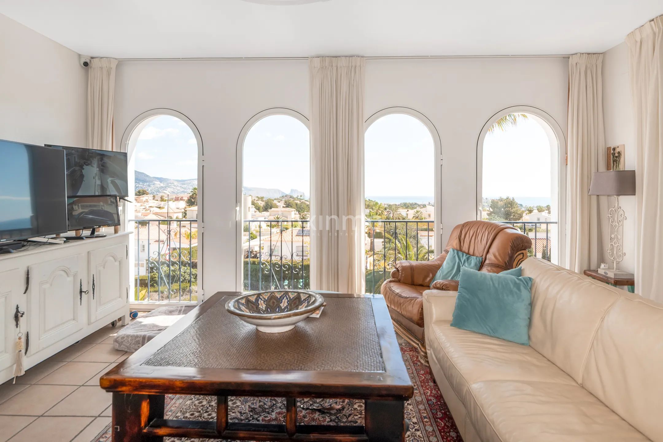 Impresionante villa con vistas al mar y montaña La Nucia — photo 15