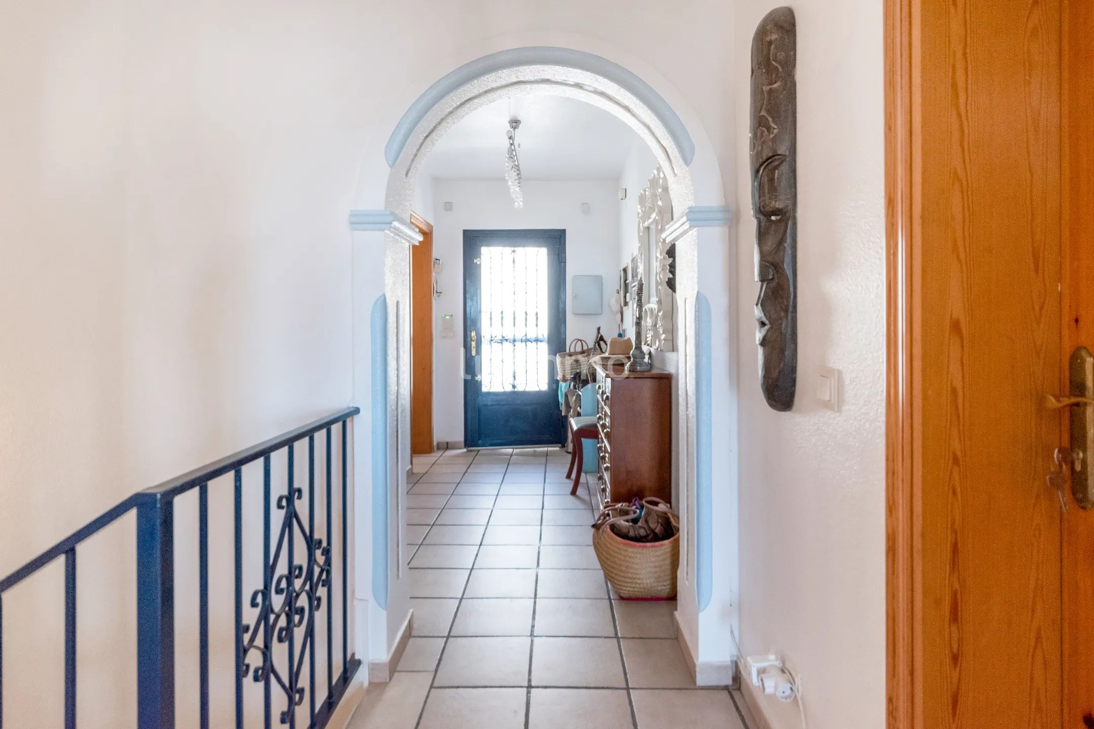 Impresionante villa con vistas al mar y montaña La Nucia — photo 17