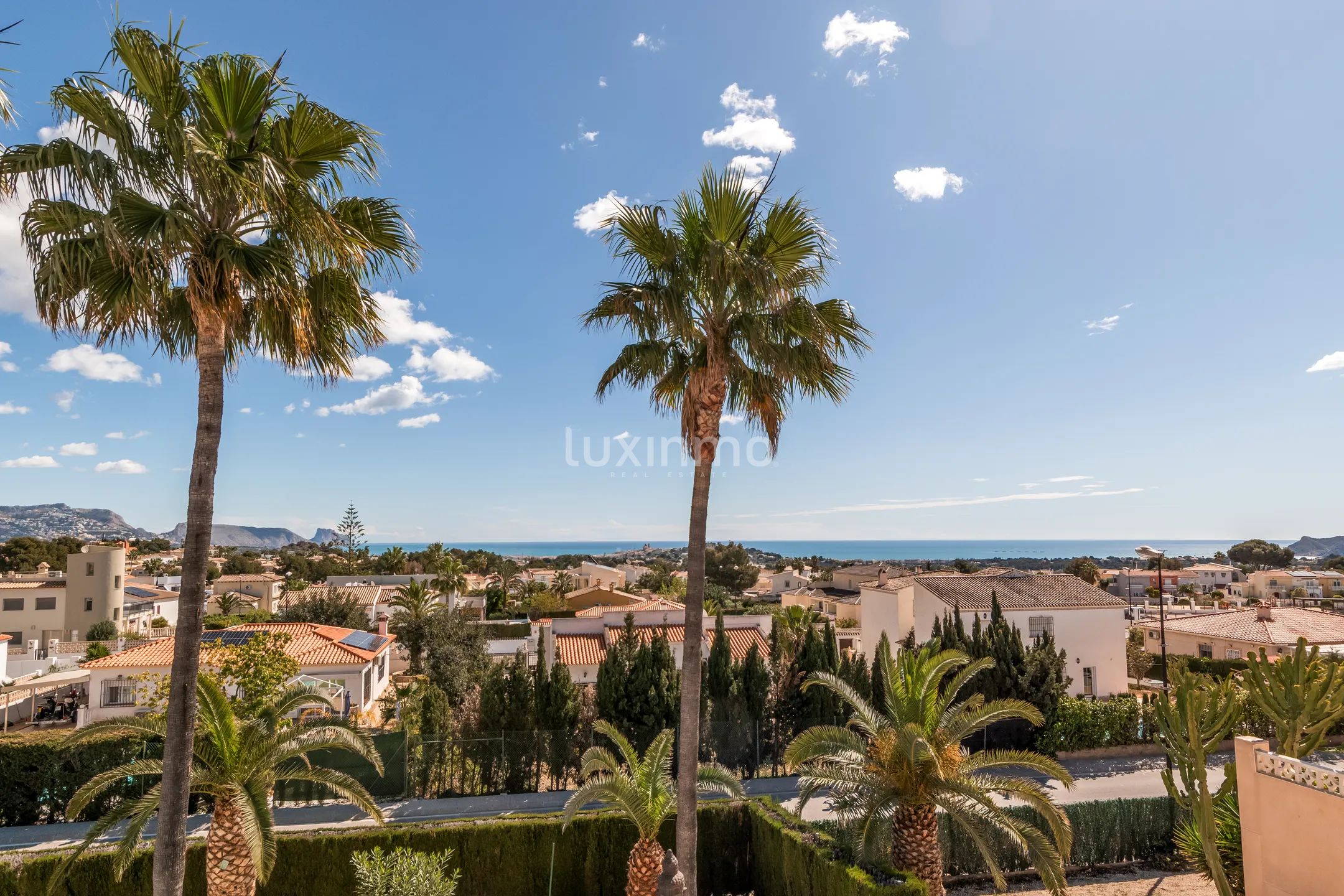 Impresionante villa con vistas al mar y montaña La Nucia — photo 7
