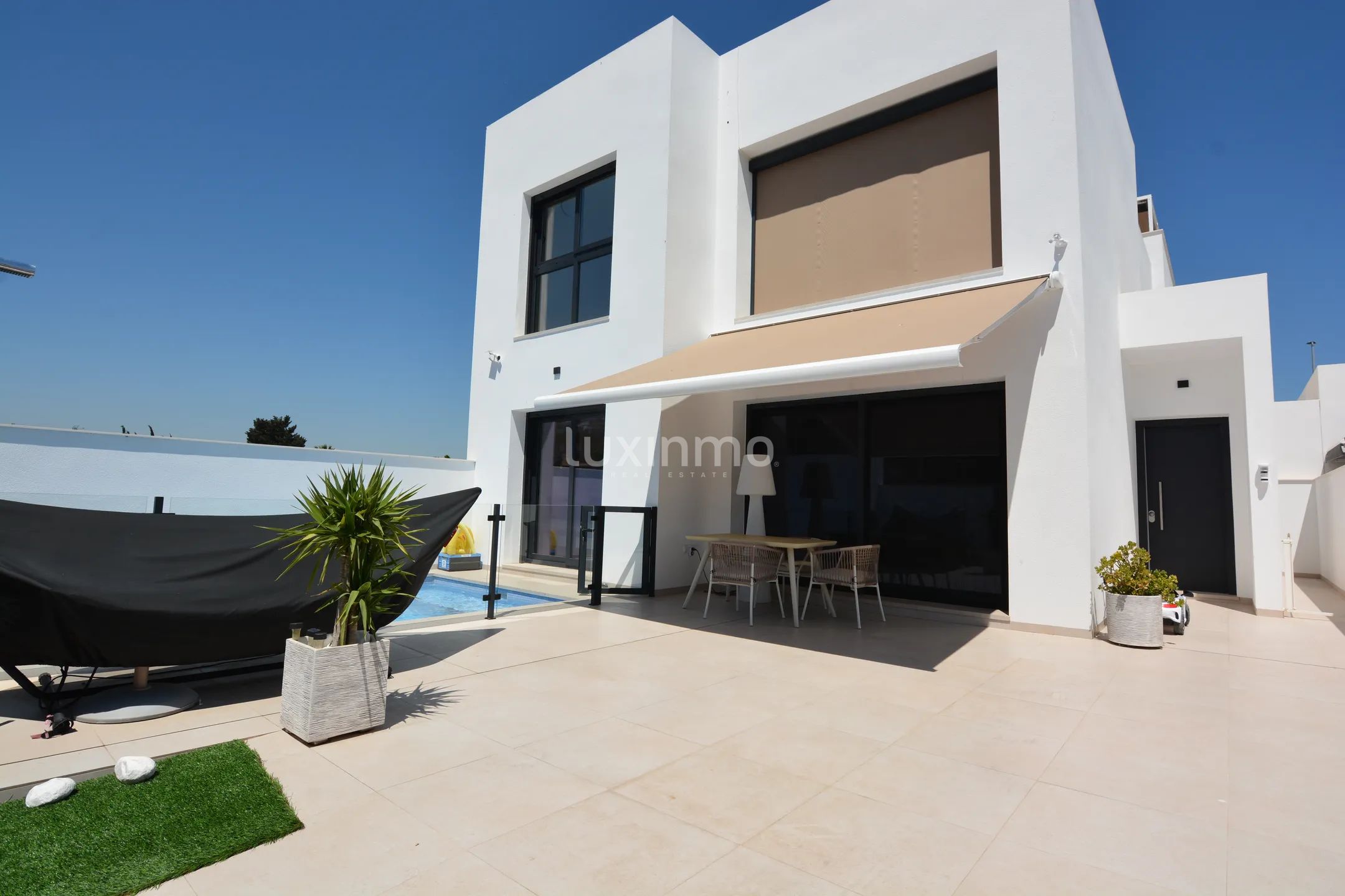 Charmant 3-slaapkamer vrijstaand huis met zwembad in Formentera del Segura — photo 1
