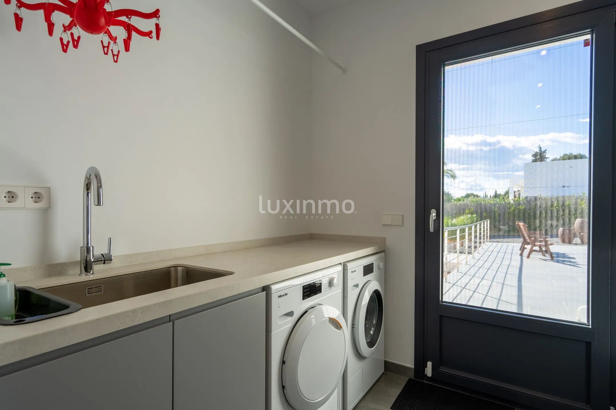 Fantastiskt fristående hus med 4 sovrum och privat pool i Jávea — photo 25