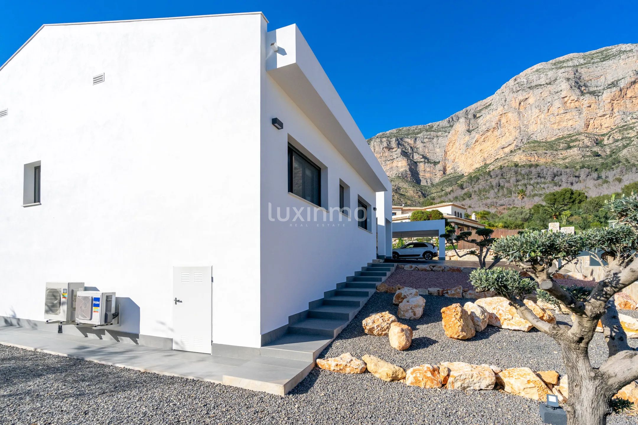 Fantastiskt fristående hus med 4 sovrum och privat pool i Jávea — photo 34