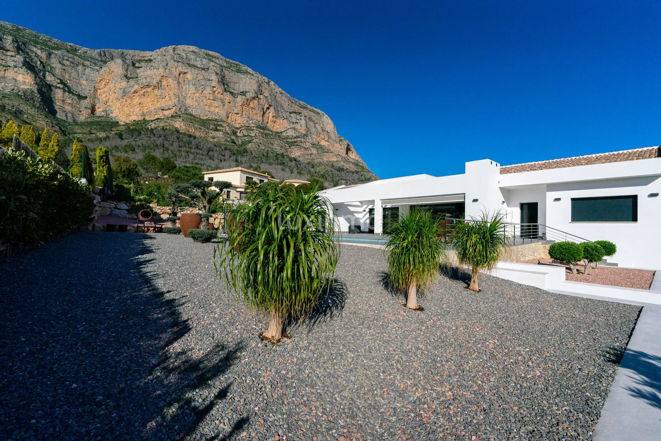 Fantastiskt fristående hus med 4 sovrum och privat pool i Jávea — photo 8