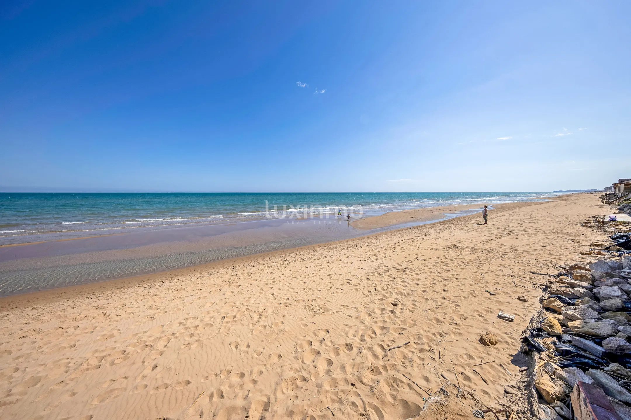 Front line sea duplex Penthouse in Guardamar for sale — photo 38