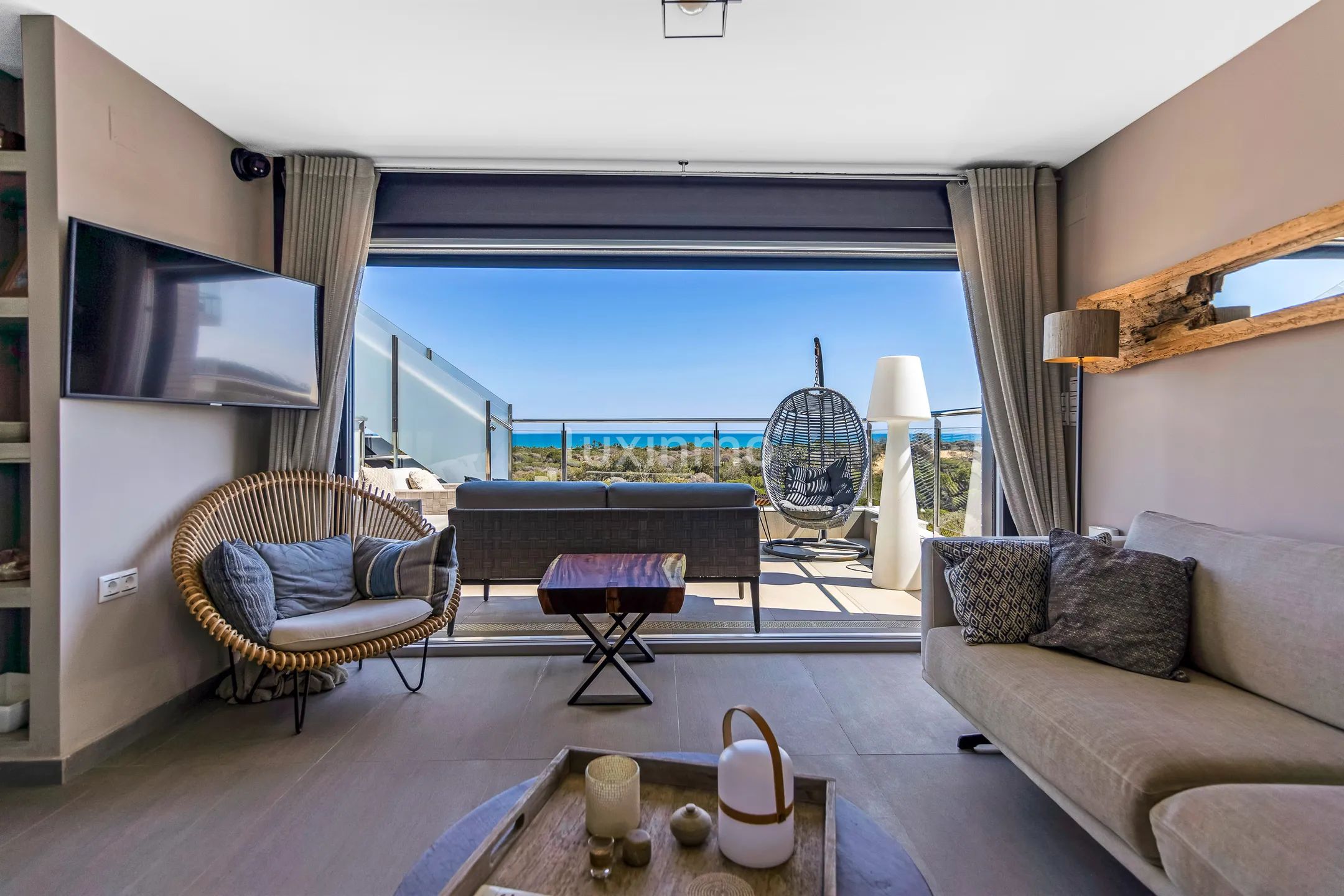 Front line sea duplex Penthouse in Guardamar for sale — photo 31