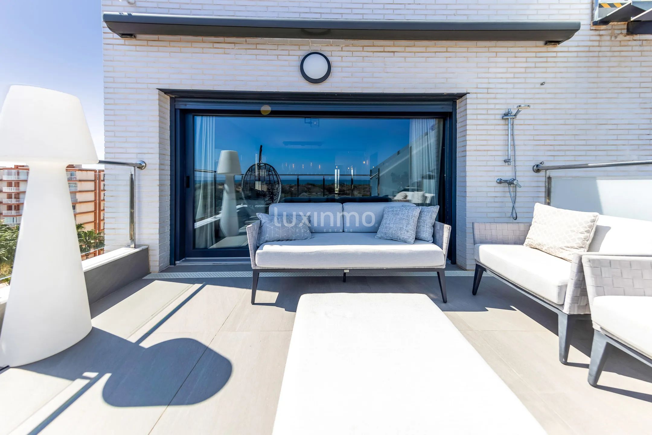 Front line sea duplex Penthouse in Guardamar for sale — photo 11