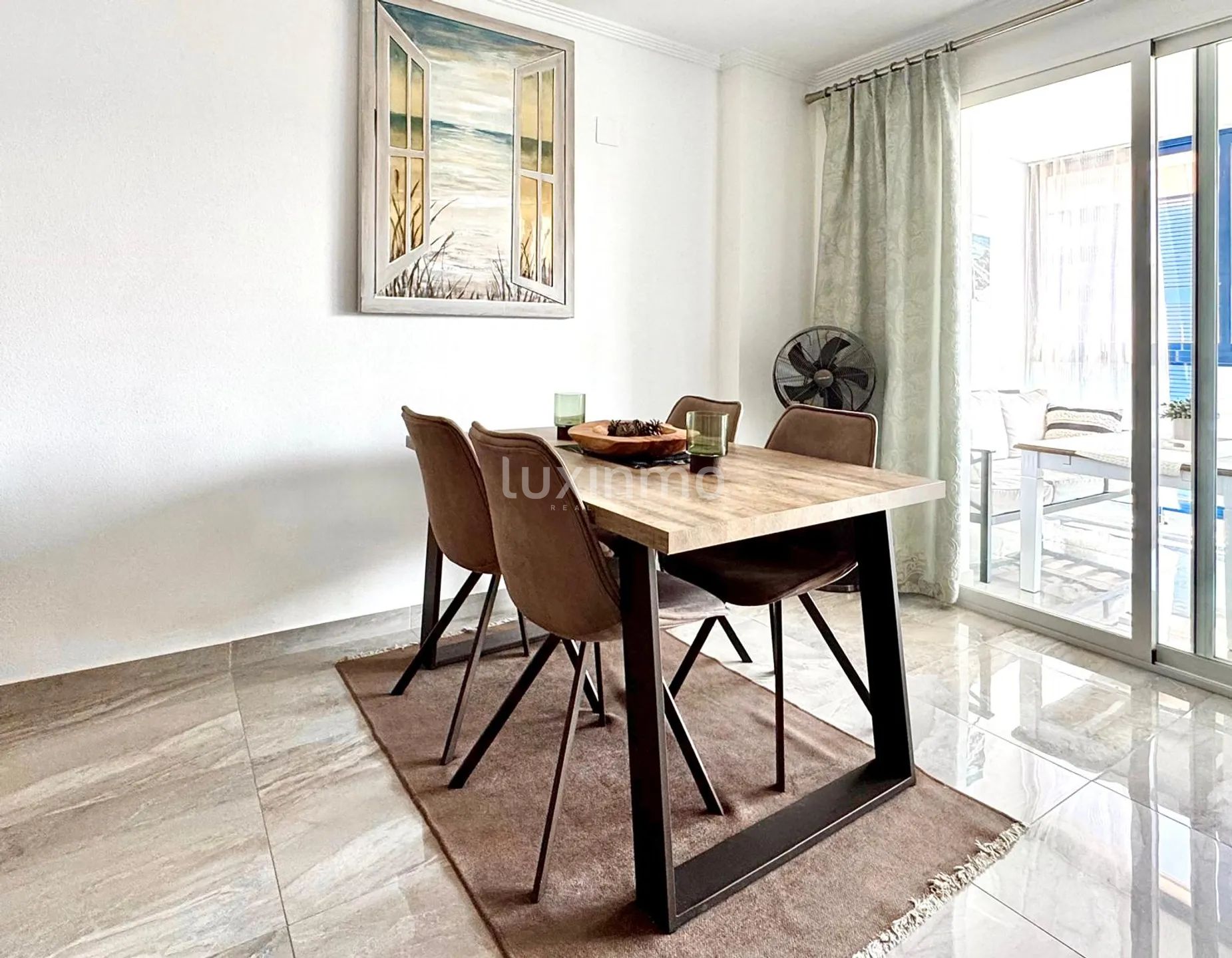 Modern Penthouse with Rooftop Terrace — photo 8