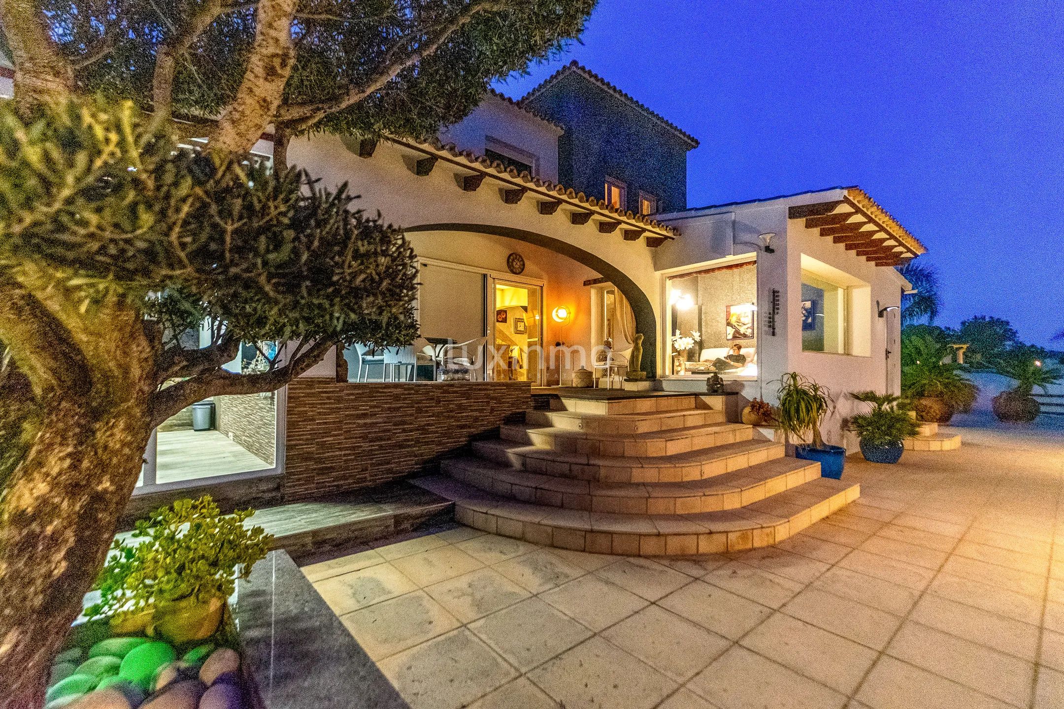 Panoramablick auf das Meer und die Berge - volle Privatsphäre — photo 52