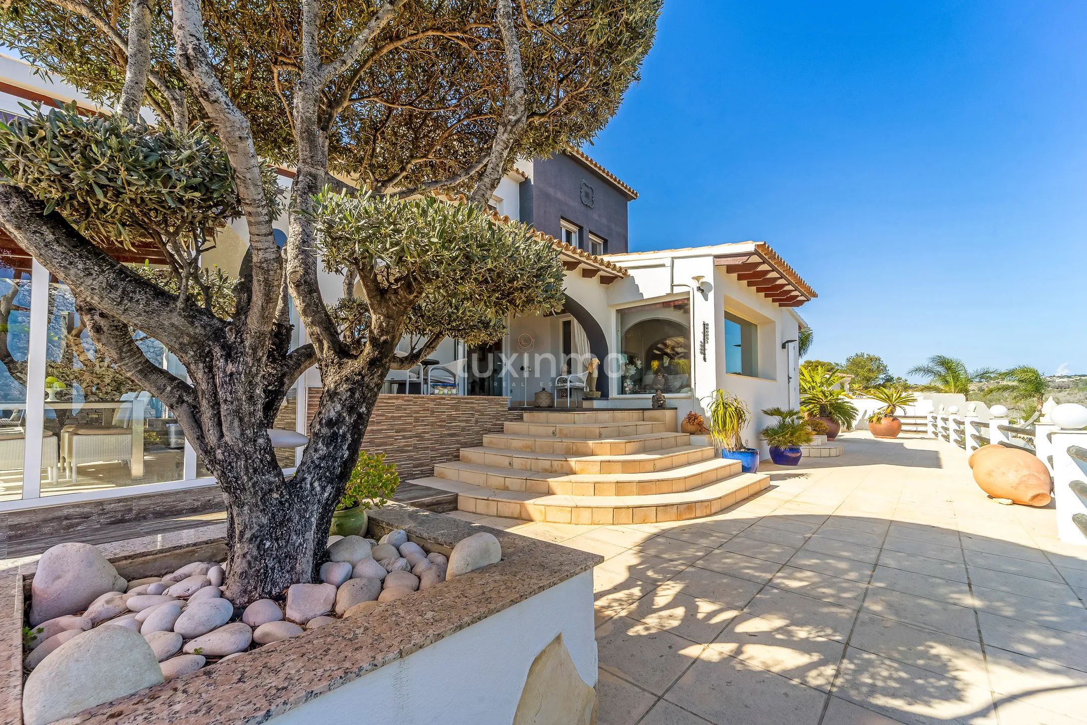 Panoramic views to the sea and mountains- full privacy — photo 43