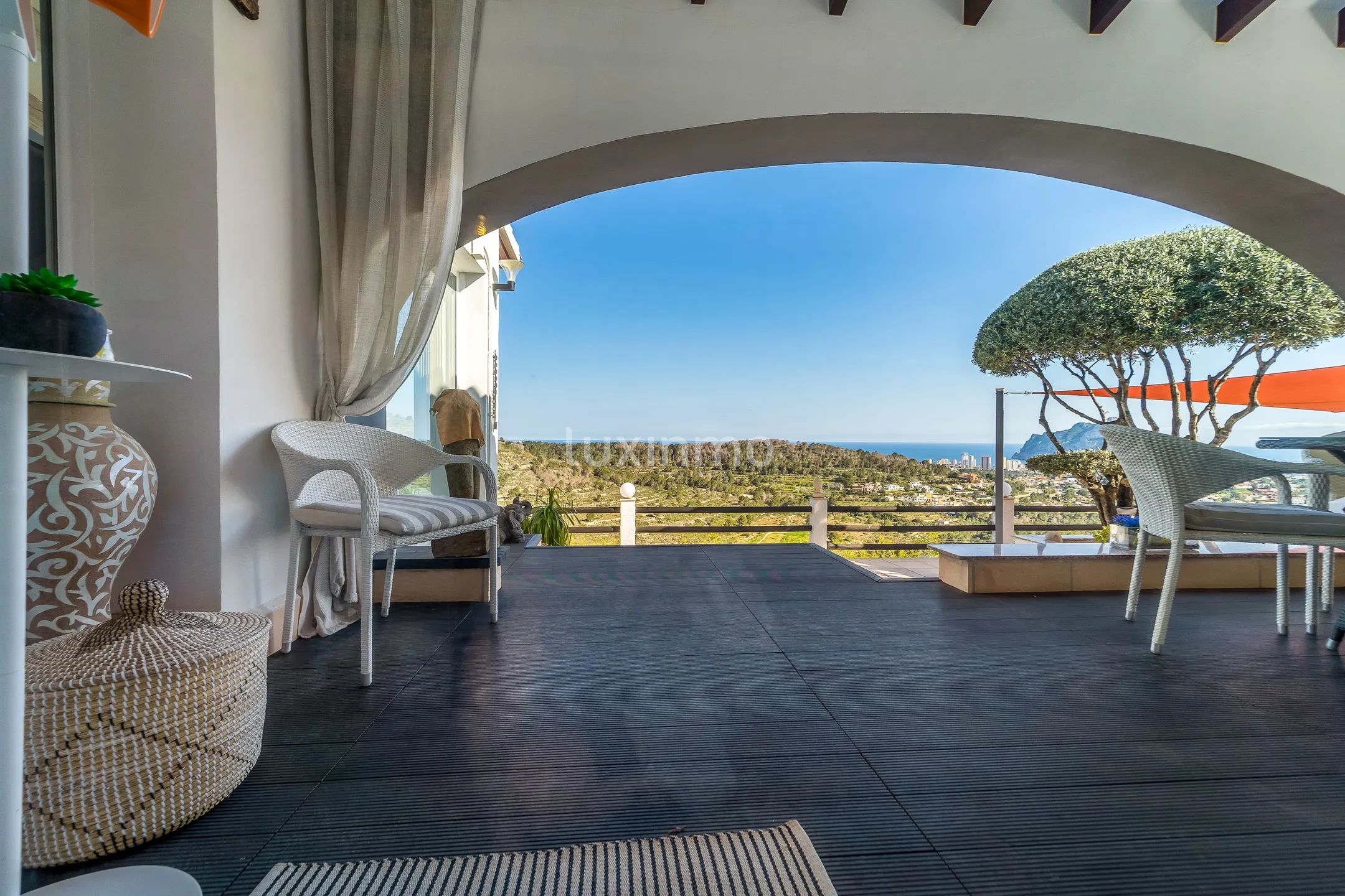 Panoramablick auf das Meer und die Berge - volle Privatsphäre — photo 20