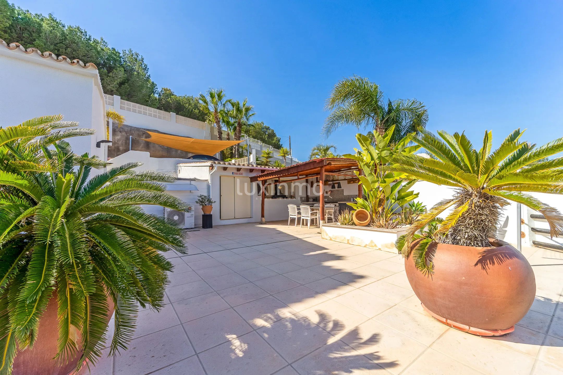 Panoramablick auf das Meer und die Berge - volle Privatsphäre — photo 8