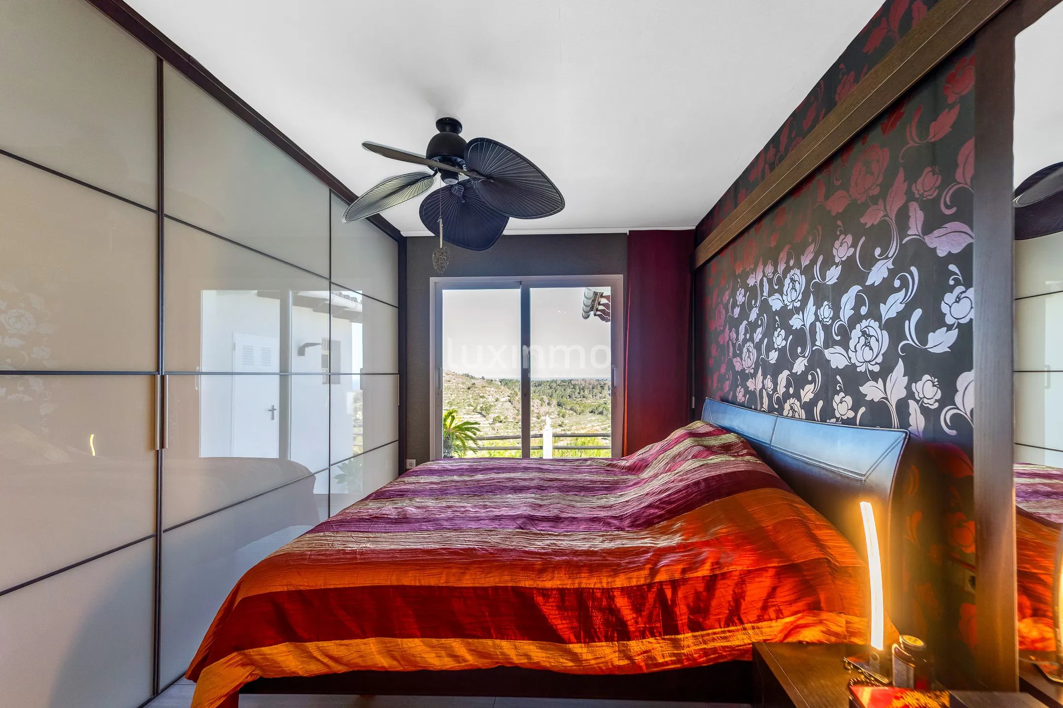 Panoramablick auf das Meer und die Berge - volle Privatsphäre — photo 24