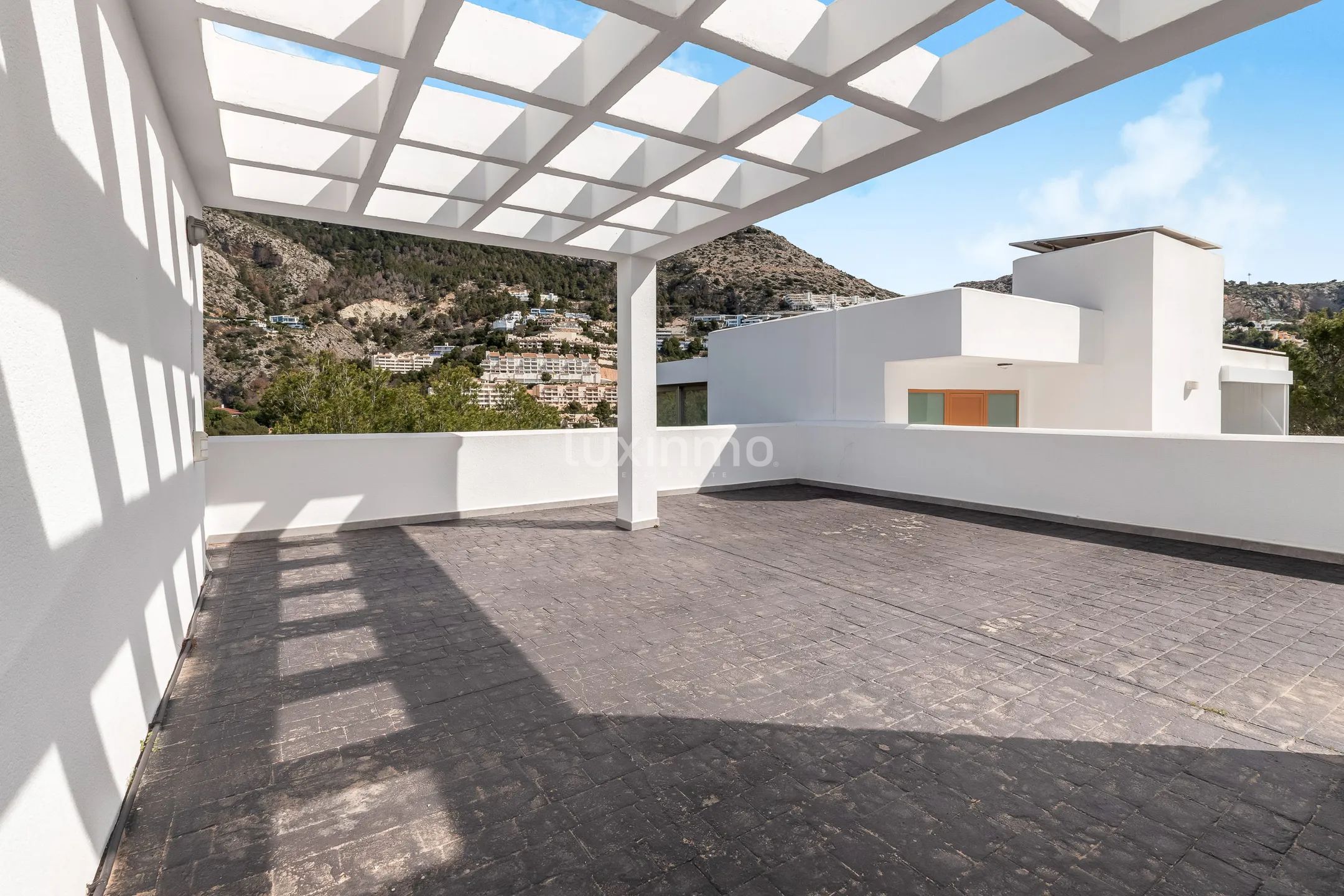 willa z pięknym widokiem na przyrodę — photo 38