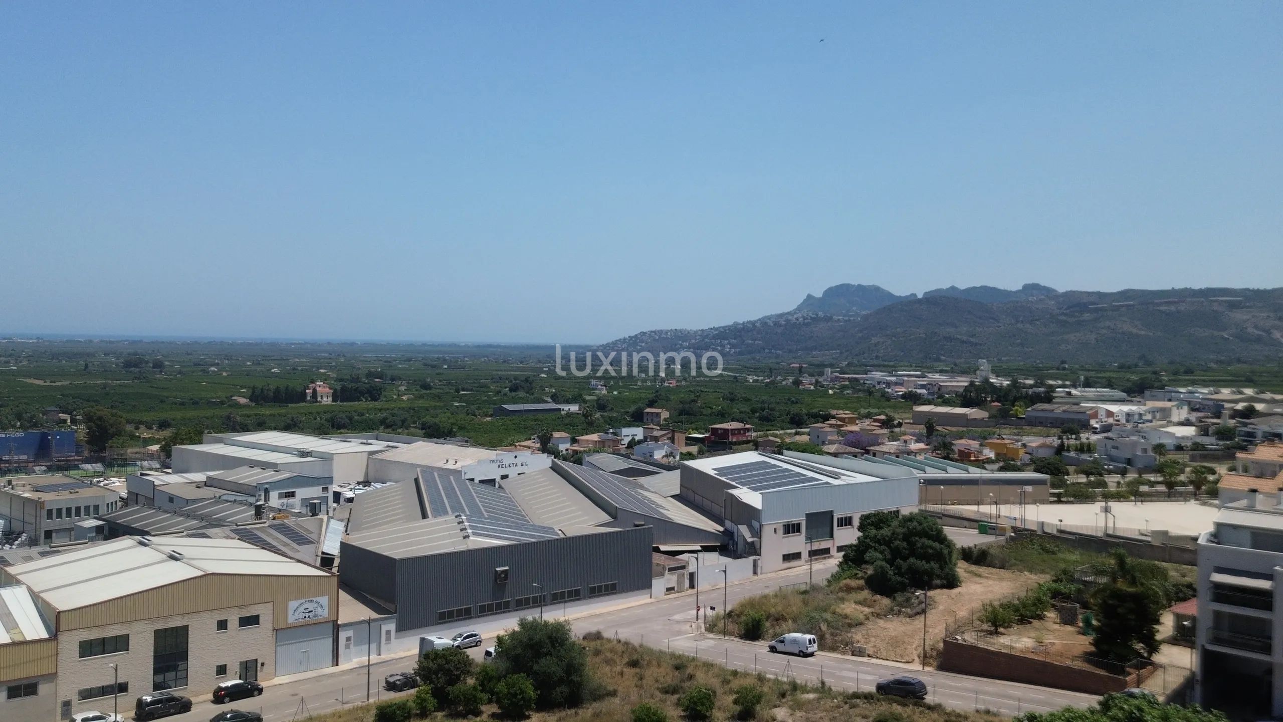 Stunning Rustic Penthouse with Breathtaking Sea and Countryside Views in Pego — photo 27