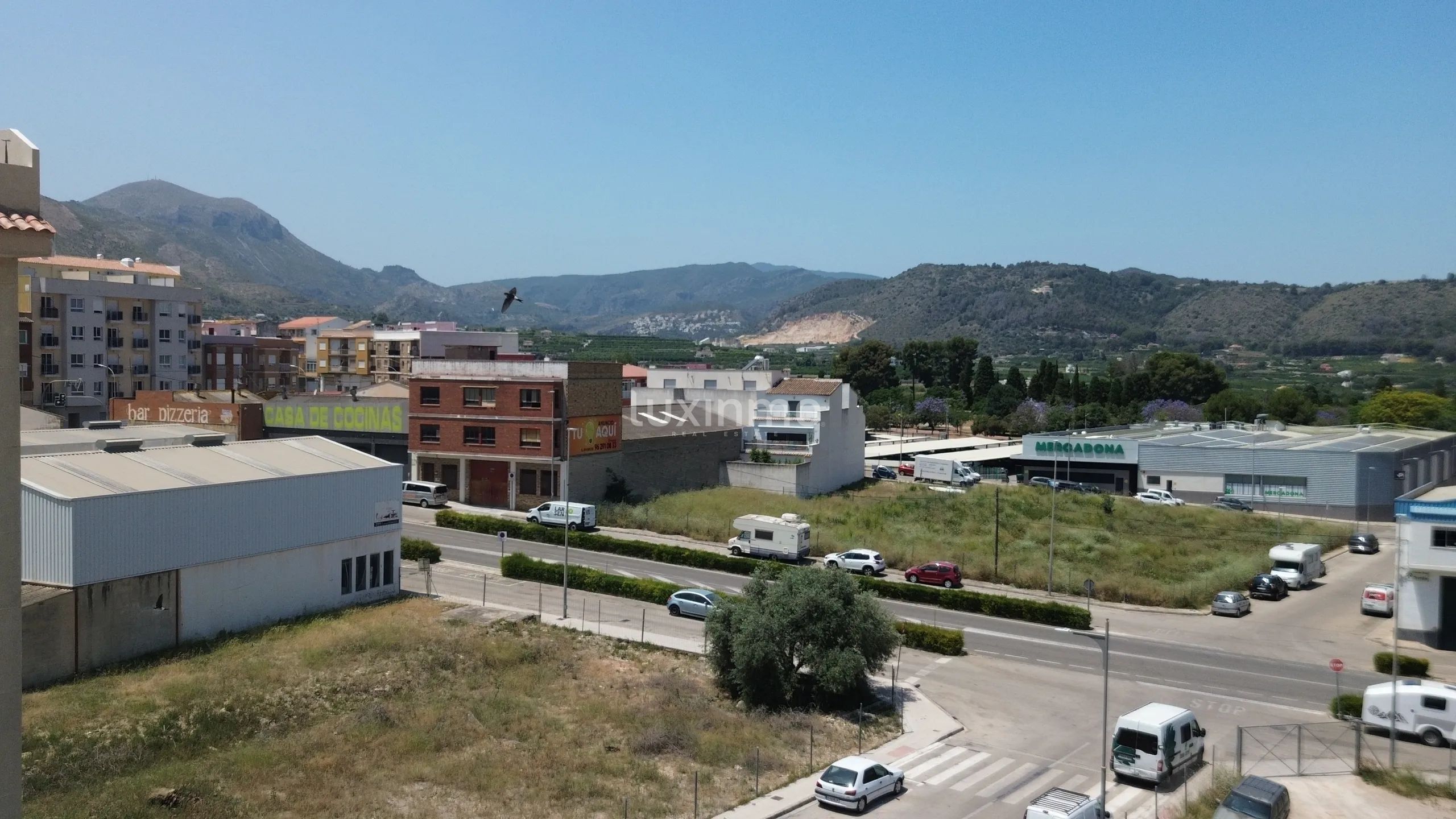 Stunning Rustic Penthouse with Breathtaking Sea and Countryside Views in Pego — photo 23