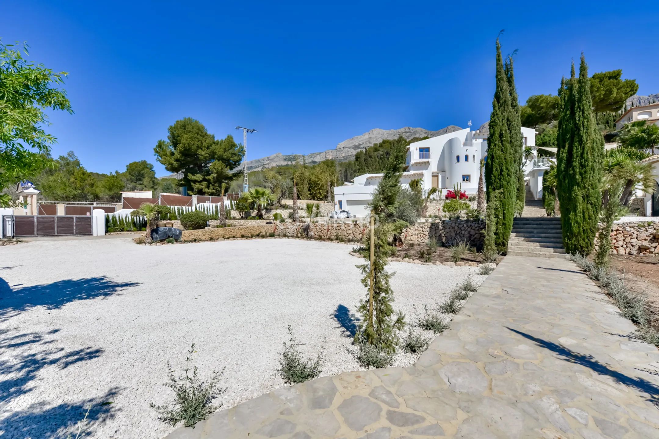 Lyxig villa i medelhavs- och ibizastil i Altea med öppen utsikt — photo 42