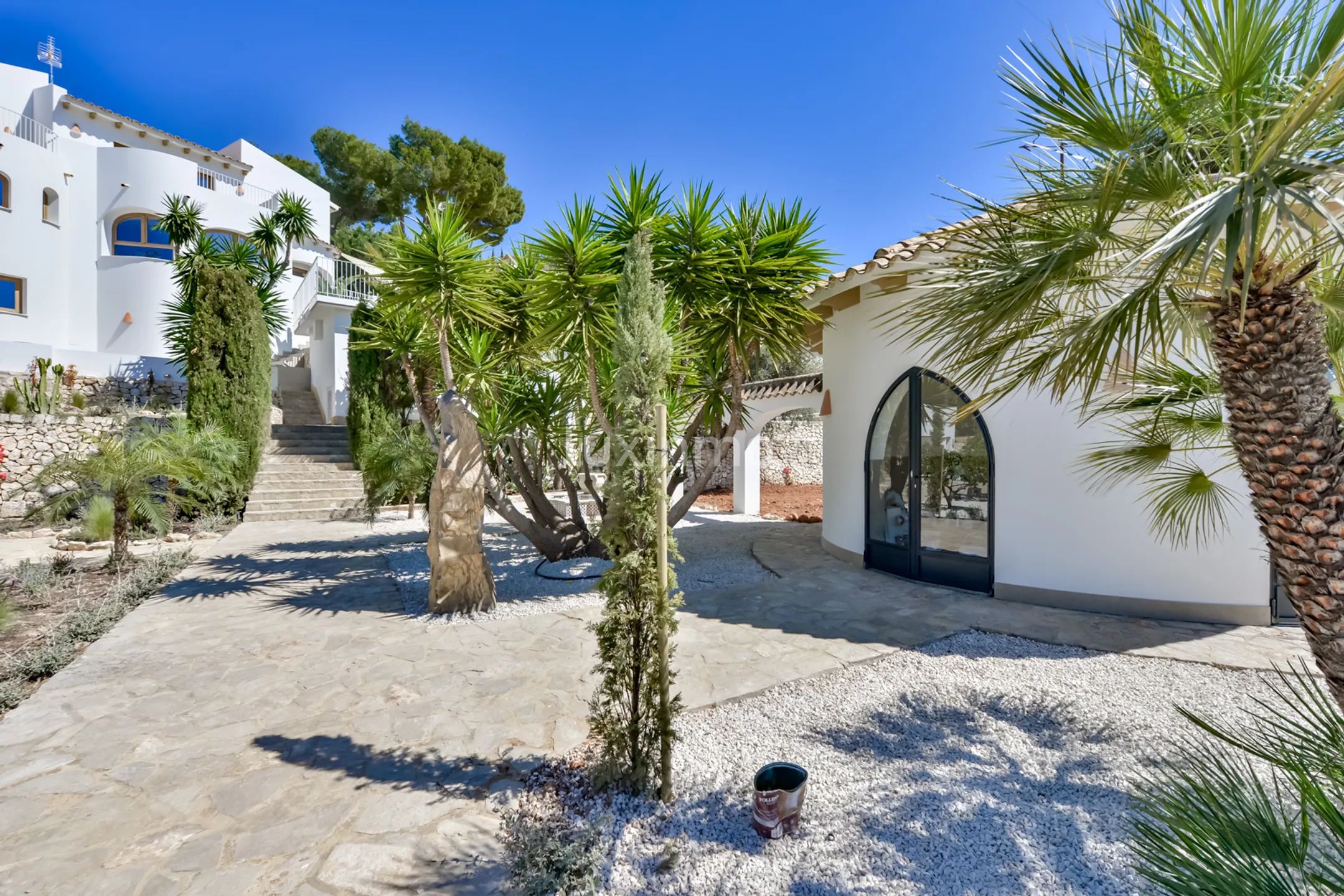 Lyxig villa i medelhavs- och ibizastil i Altea med öppen utsikt — photo 46