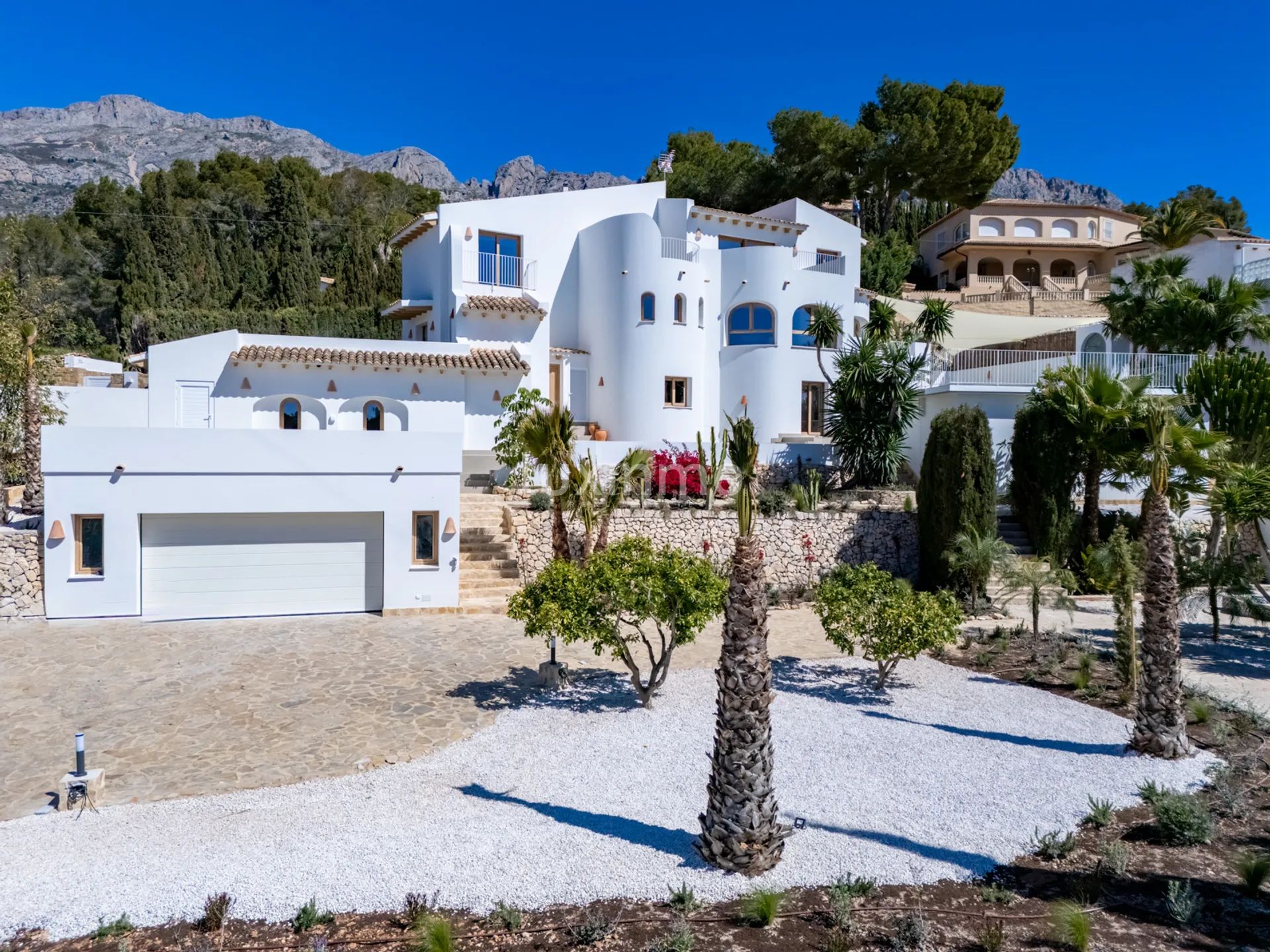 Lyxig villa i medelhavs- och ibizastil i Altea med öppen utsikt — photo 1