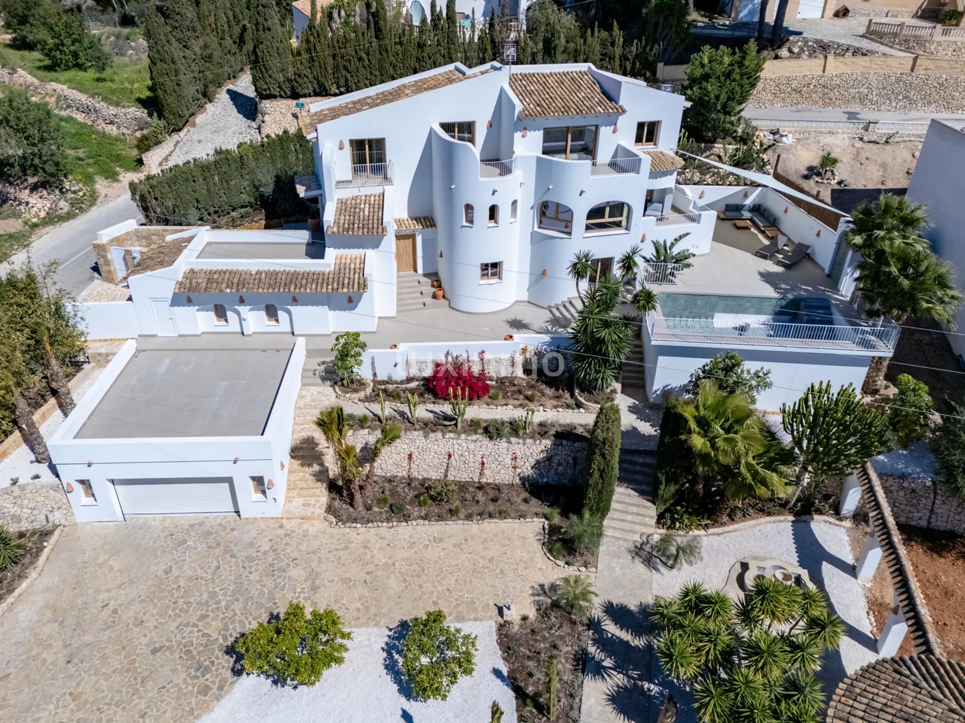 Lyxig villa i medelhavs- och ibizastil i Altea med öppen utsikt — photo 4