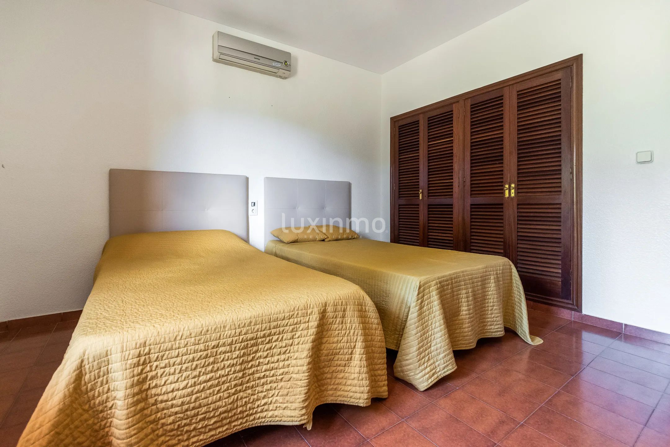 Beautiful house for sale with pool and mountain views — photo 18