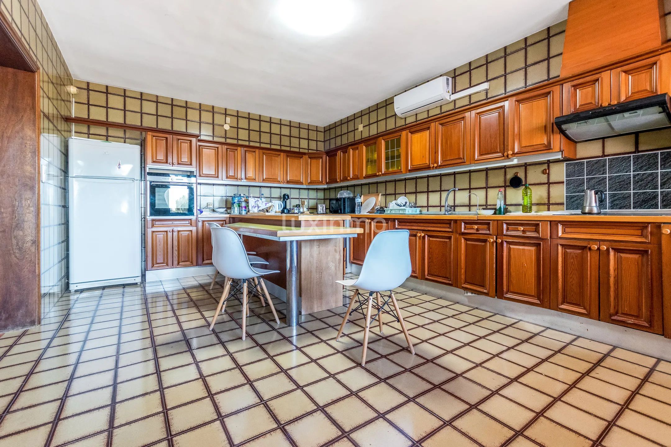 Beautiful house for sale with pool and mountain views — photo 10