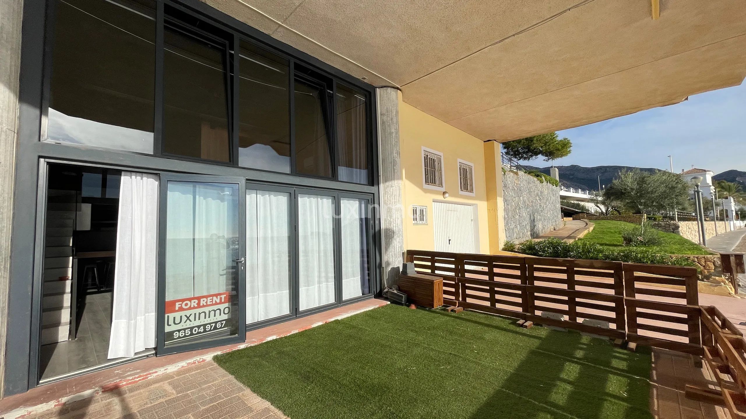 Vakker duplexleilighet i loftstil i første linje Altea — photo 5