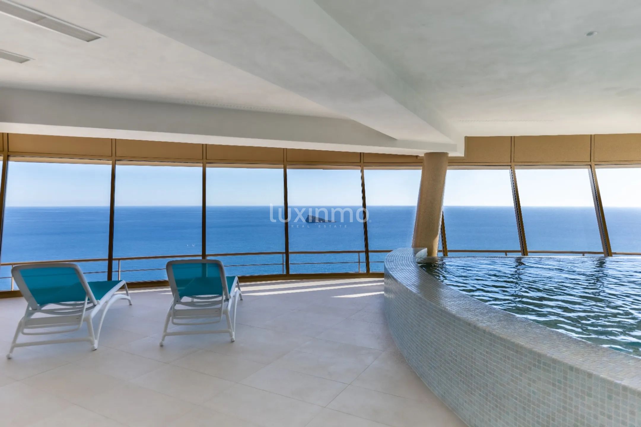 Geweldig appartement met prachtig uitzicht op zee Playa Poniente — photo 31