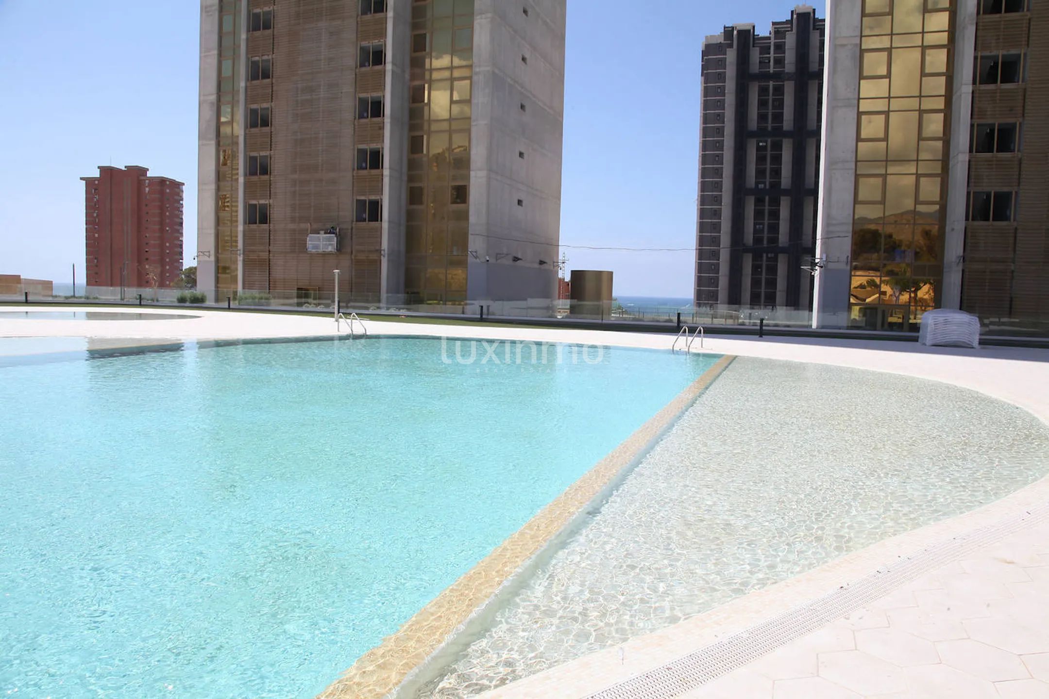 Niesamowity apartament z pięknym widokiem na morze Playa Poniente — photo 28