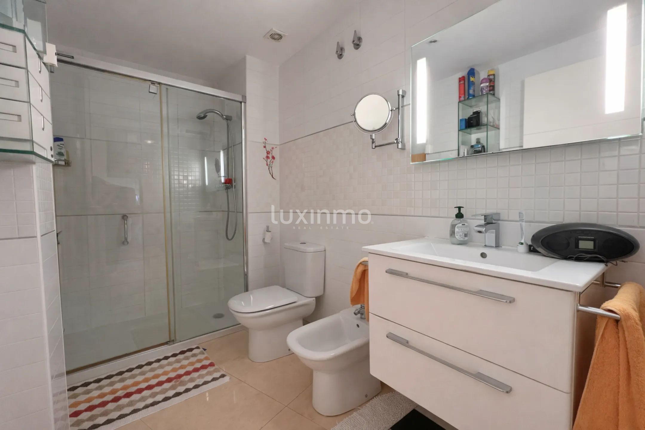 Terrasse sud et vue sur le Montgó avec 3 chambres et garage dans le centre de Denia — photo 10