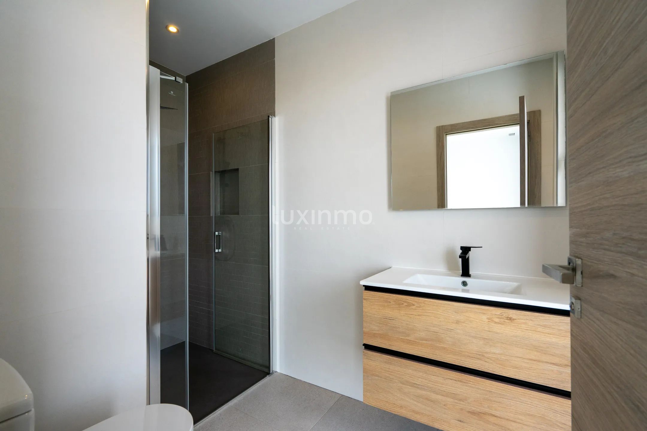 Luxurious 4-Bedroom Modern Villa with Sea & Mountain Views in Moraira — photo 18