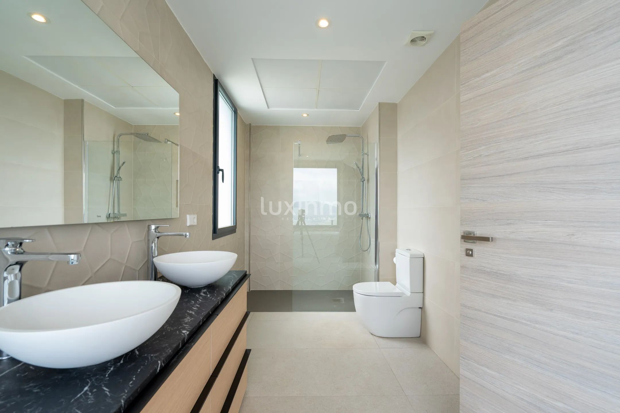 Luxurious 4-Bedroom Modern Villa with Sea & Mountain Views in Moraira — photo 26