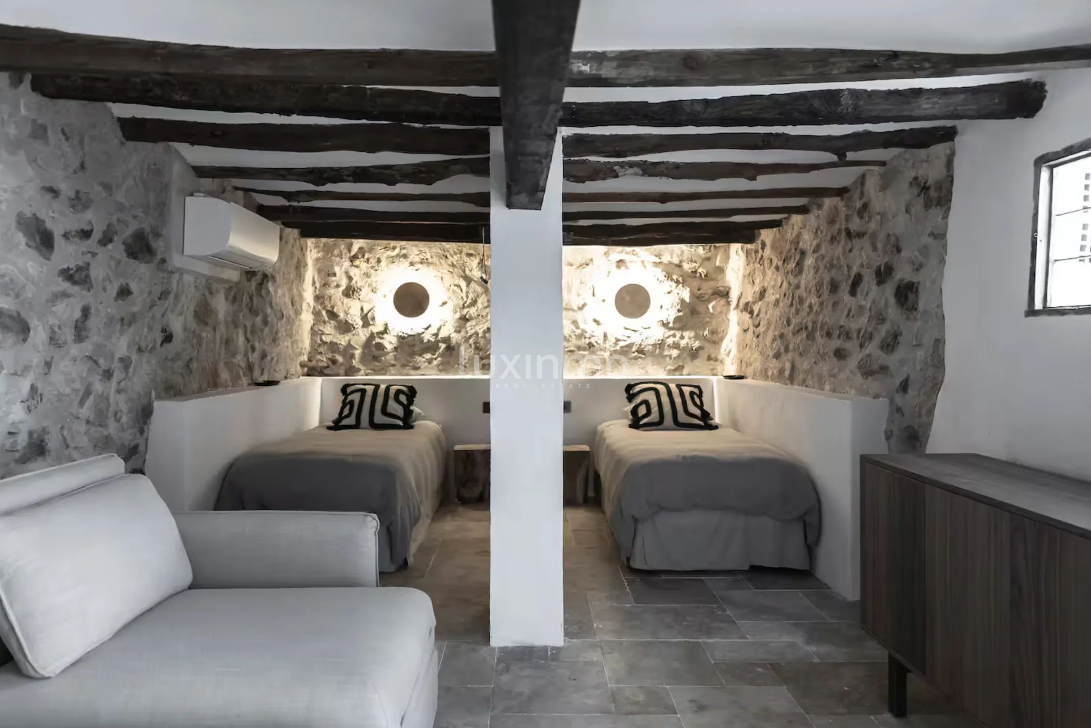 Middelhavsbygning i gamlebyen i Altea — photo 29