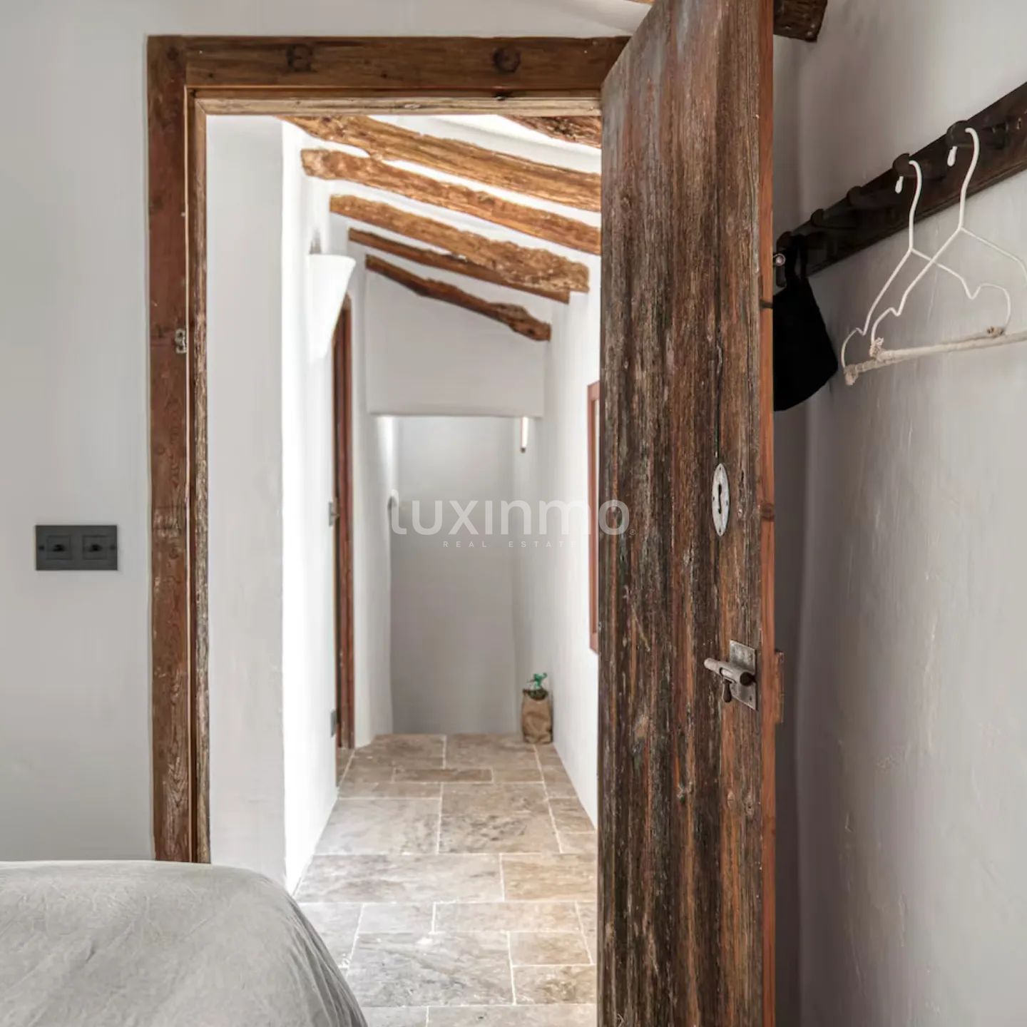 Mediterranean building in the old town of Altea — photo 17