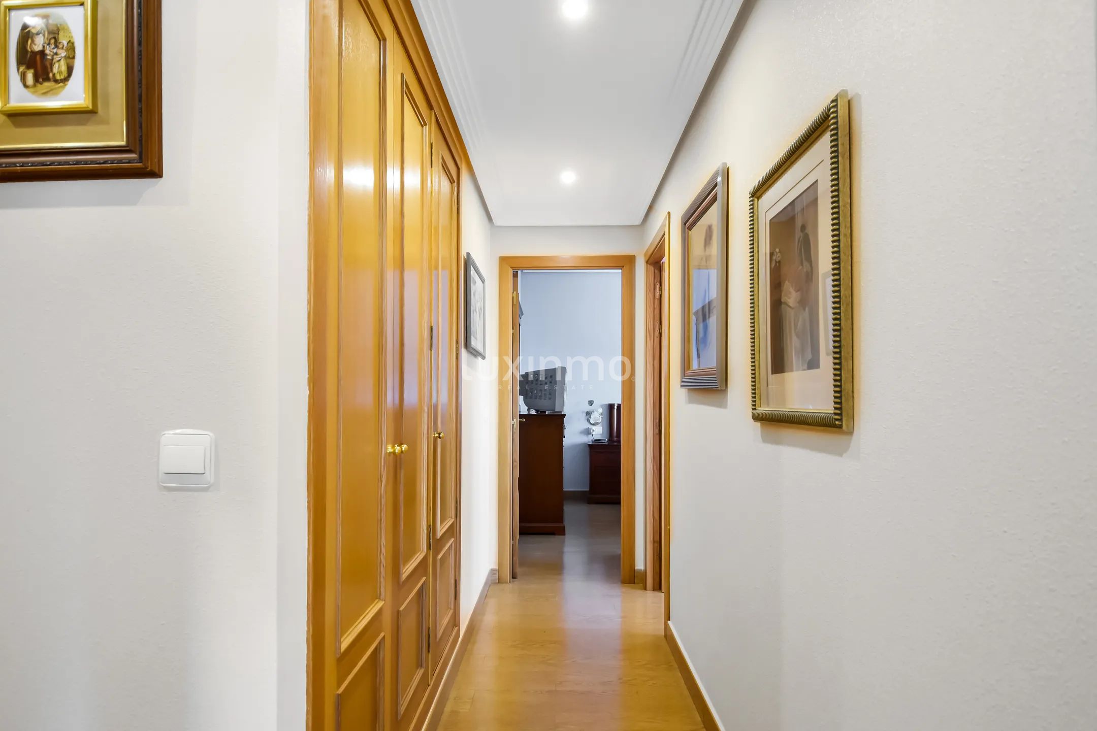 Impresionante piso  con vistas al mar en playa de Poniente — photo 20