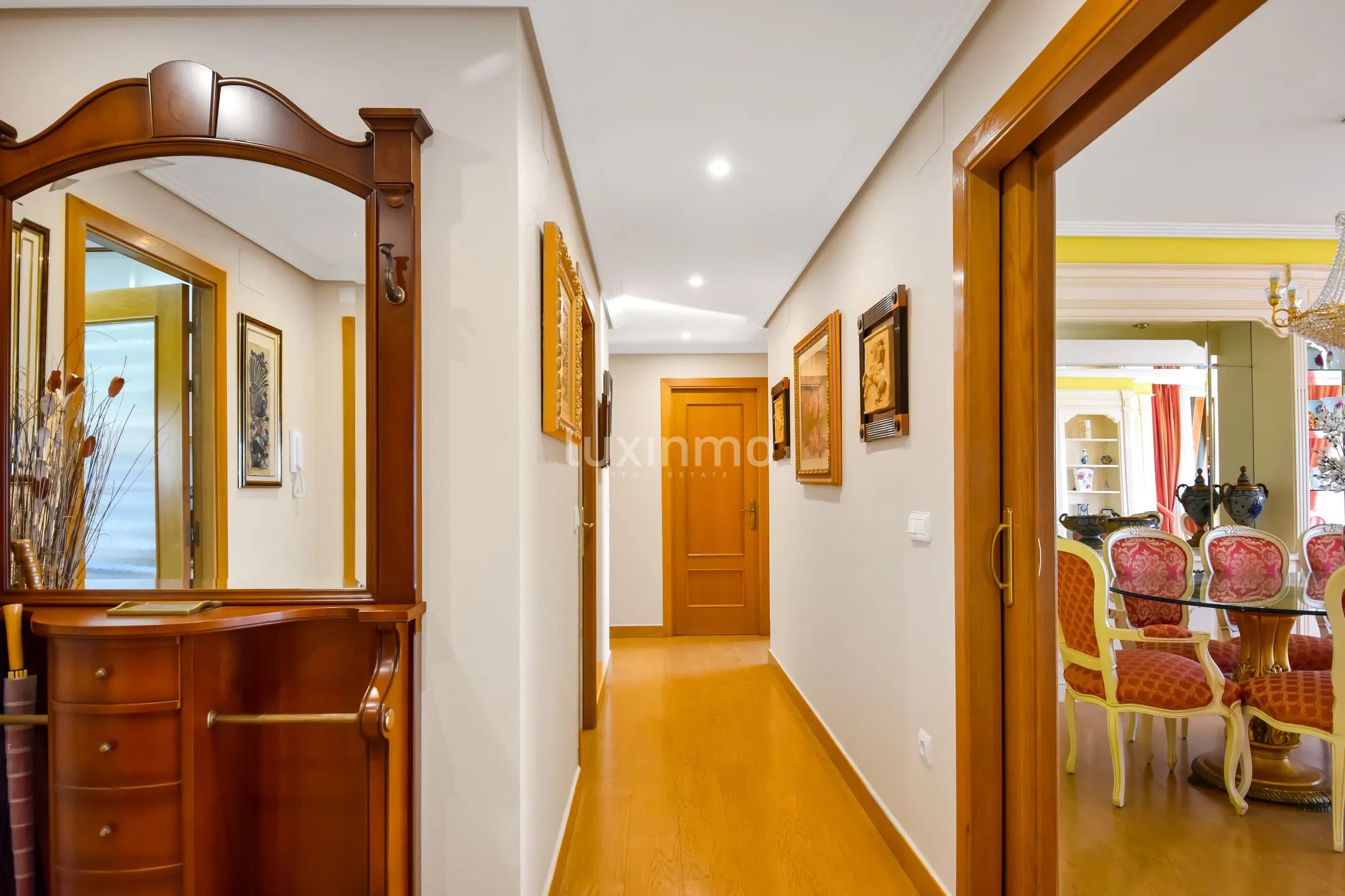 Impresionante piso  con vistas al mar en playa de Poniente — photo 12