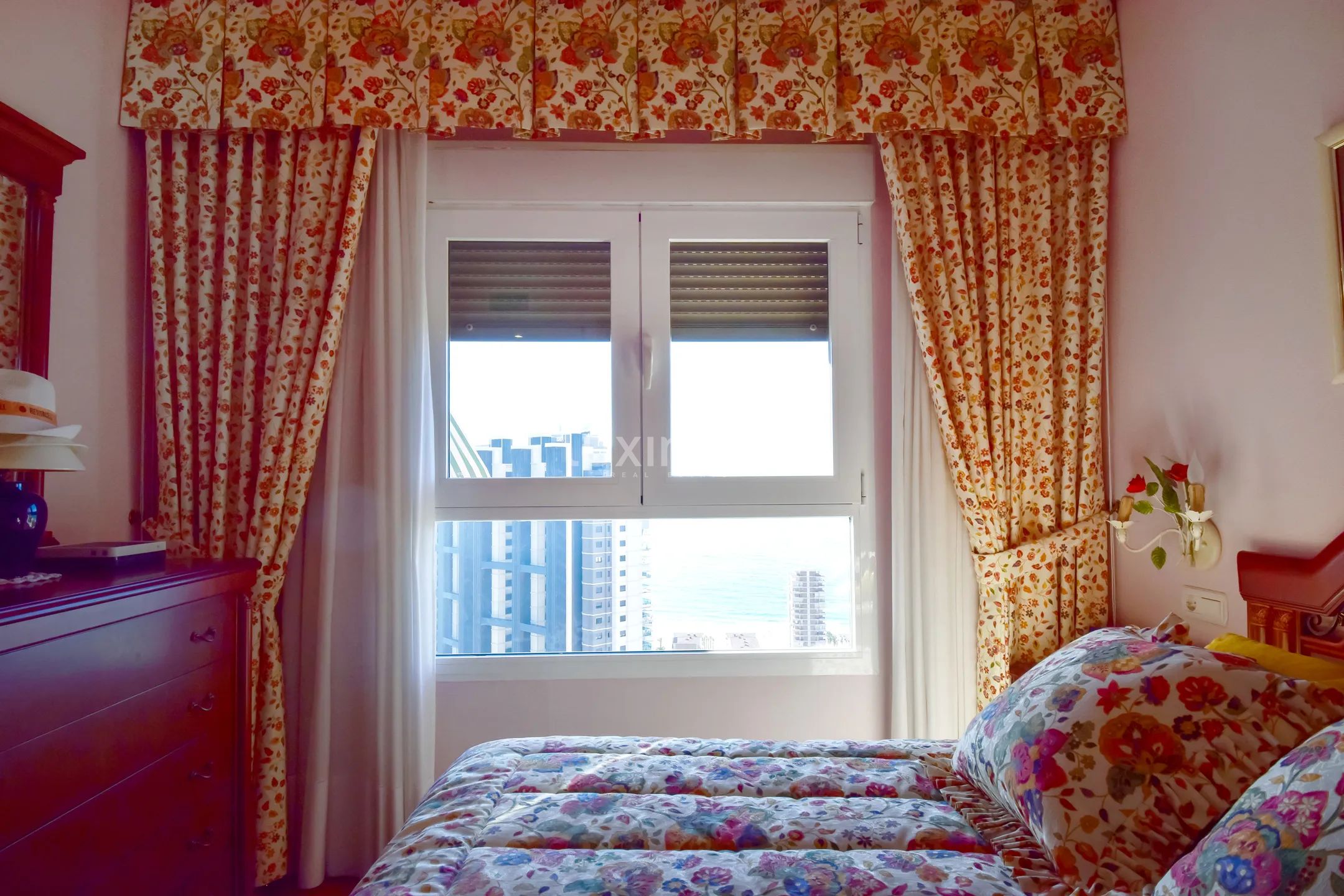 Impresionante piso  con vistas al mar en playa de Poniente — photo 13