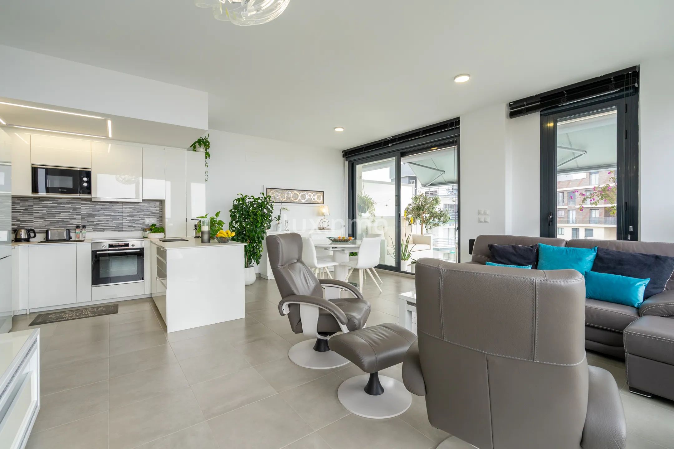 Prachtig 3-slaapkamerappartement met zeezicht op toplocatie in Calpe — photo 6