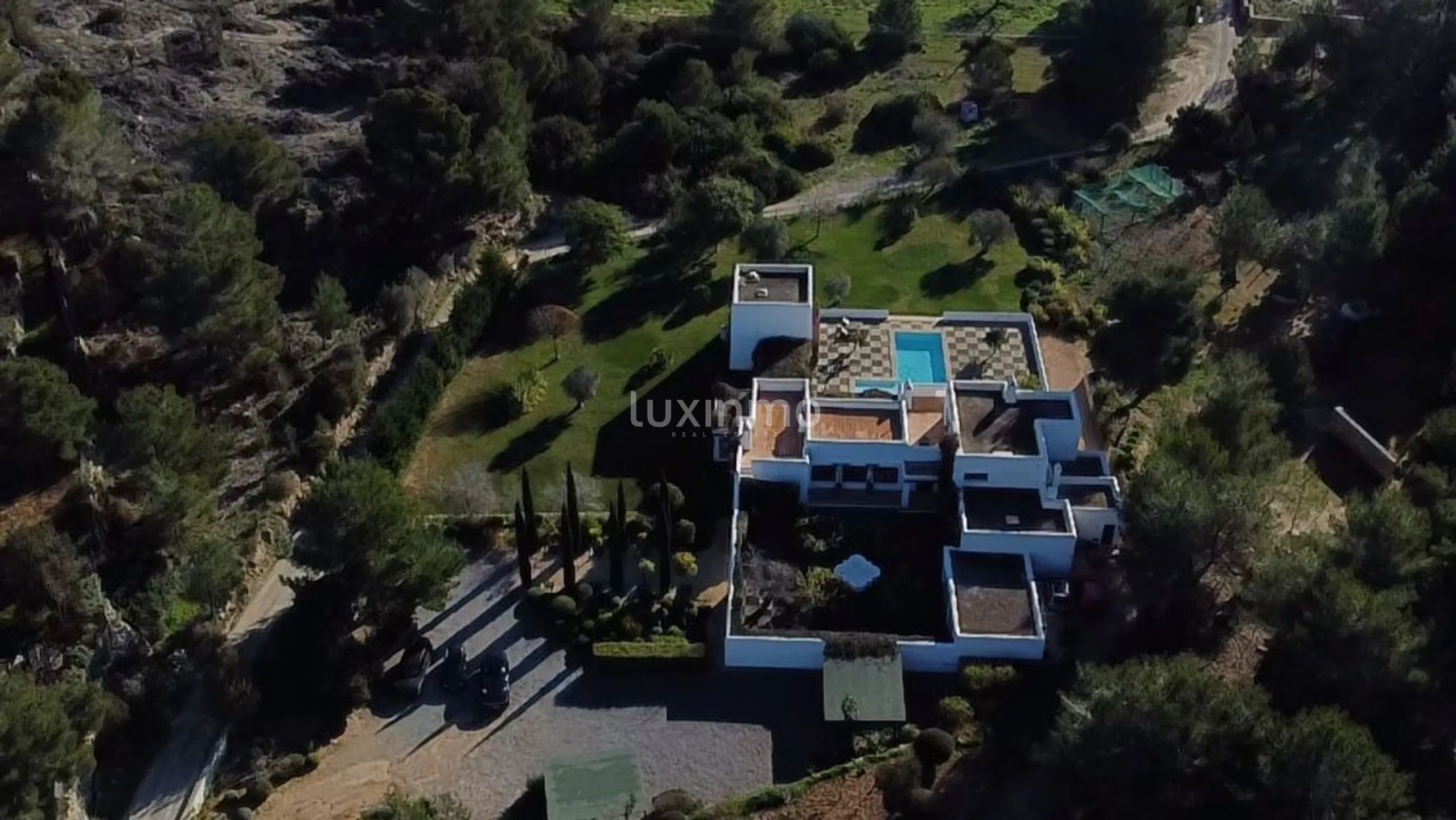 Elegante villa in Ibizastijl met zoutwaterzwembad en uitgestrekt terrein — photo 40